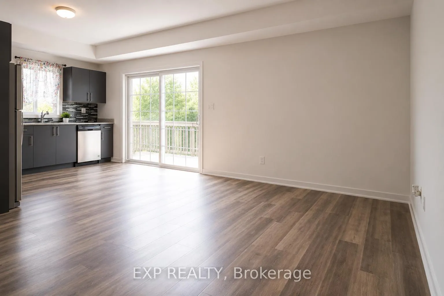 Photo 4 of Unit 40, 205 West Oak Trail, Kitchener, Rosenburg — HOMEH