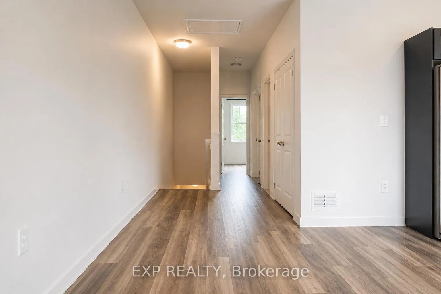 Photo 5 of Unit 40, 205 West Oak Trail, Kitchener, Rosenburg — HOMEH