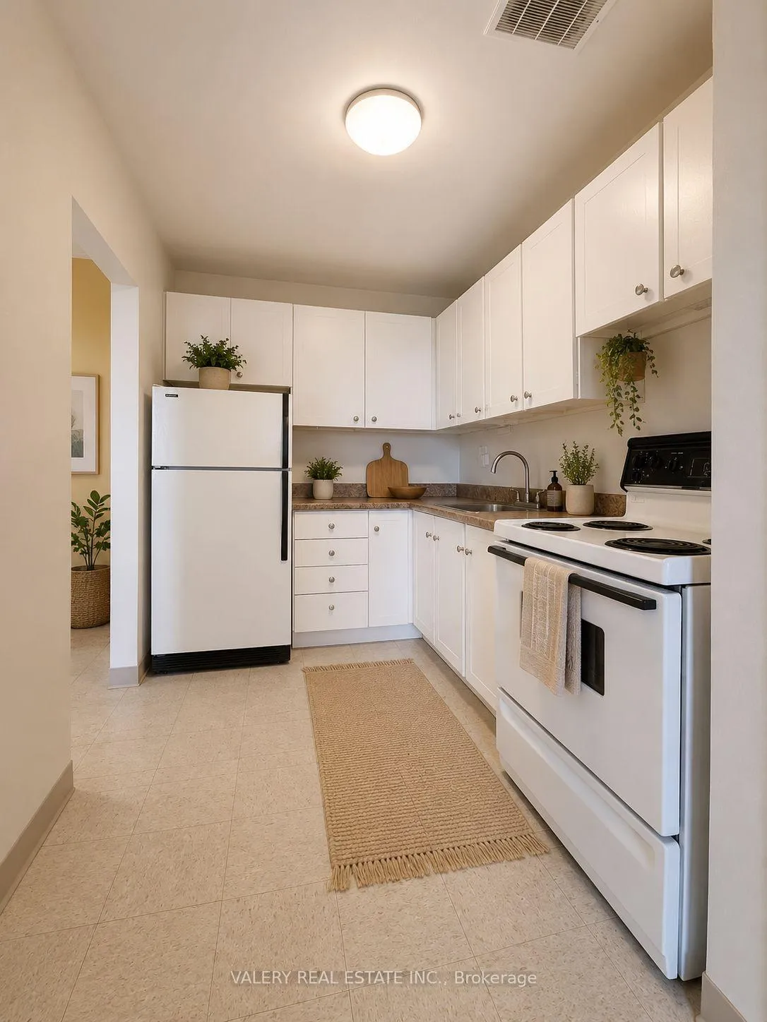 Photo 3 of Unit 704, 671 Woolwich Street, Guelph, Riverside Park — HOMEH