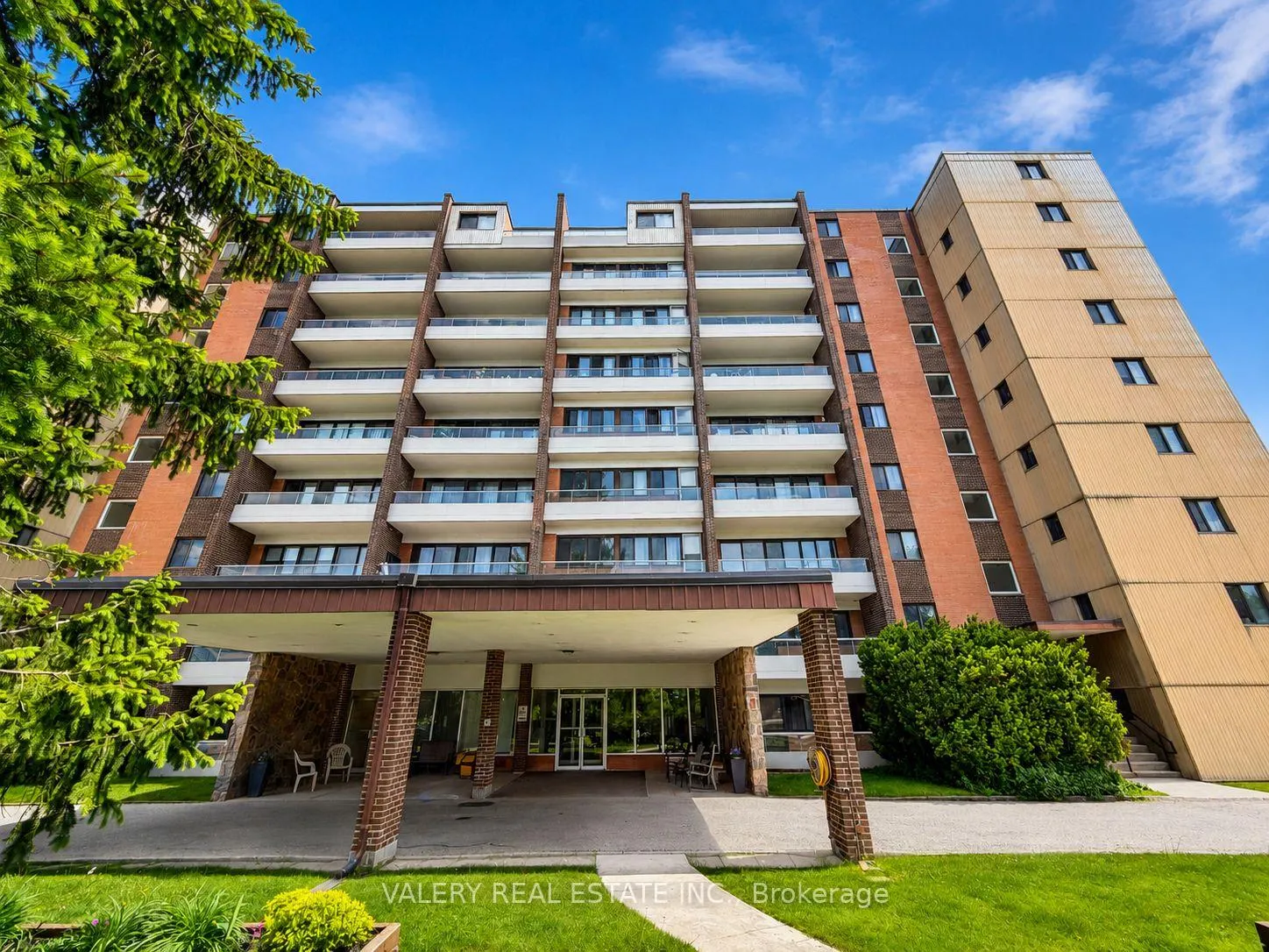 Photo 1 of Unit 208, 671 Woolwich Street, Guelph, Riverside Park — HOMEH