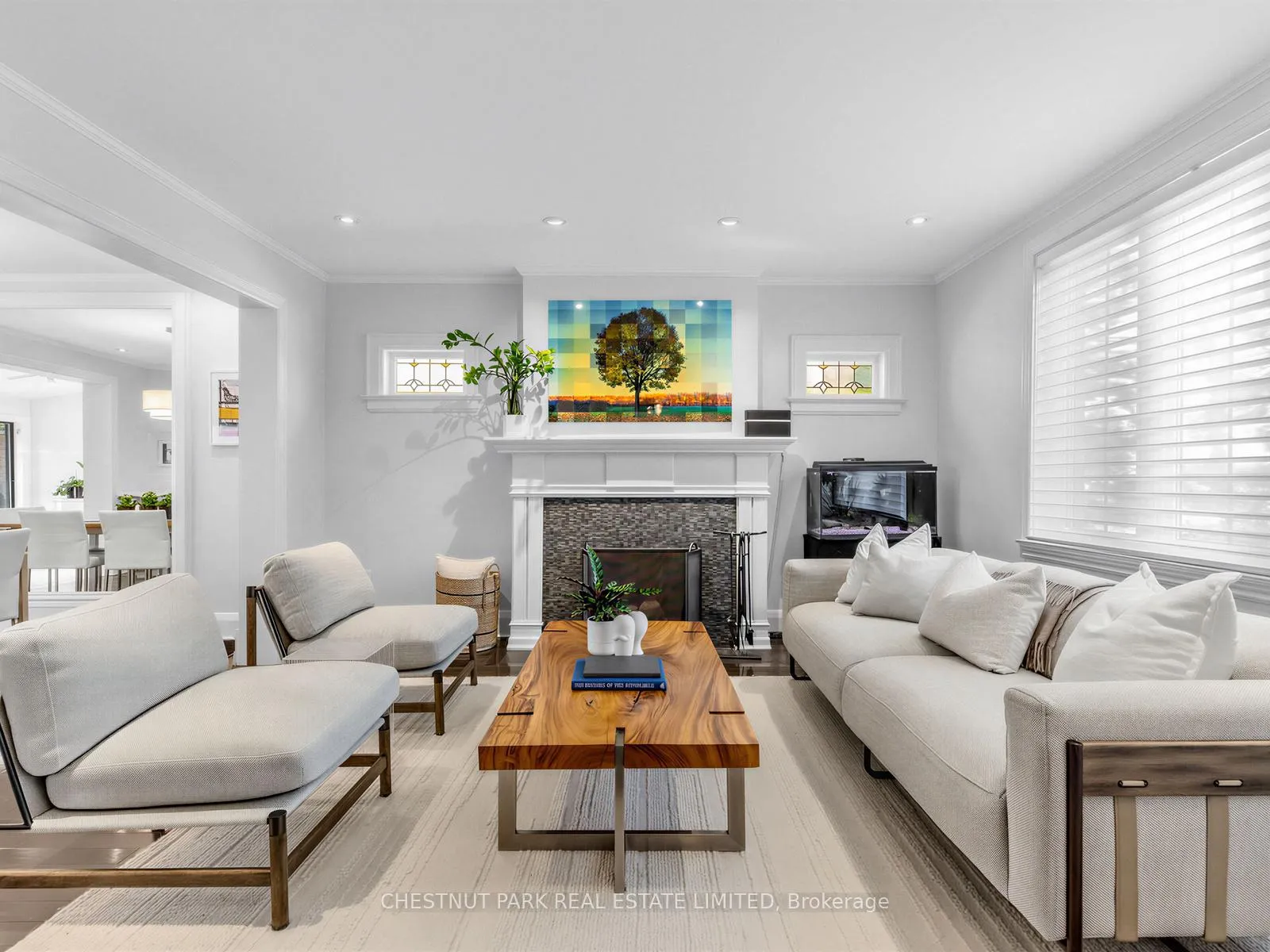 Photo 2 of 303 Belsize Drive, Toronto, Mount Pleasant East — HOMEH