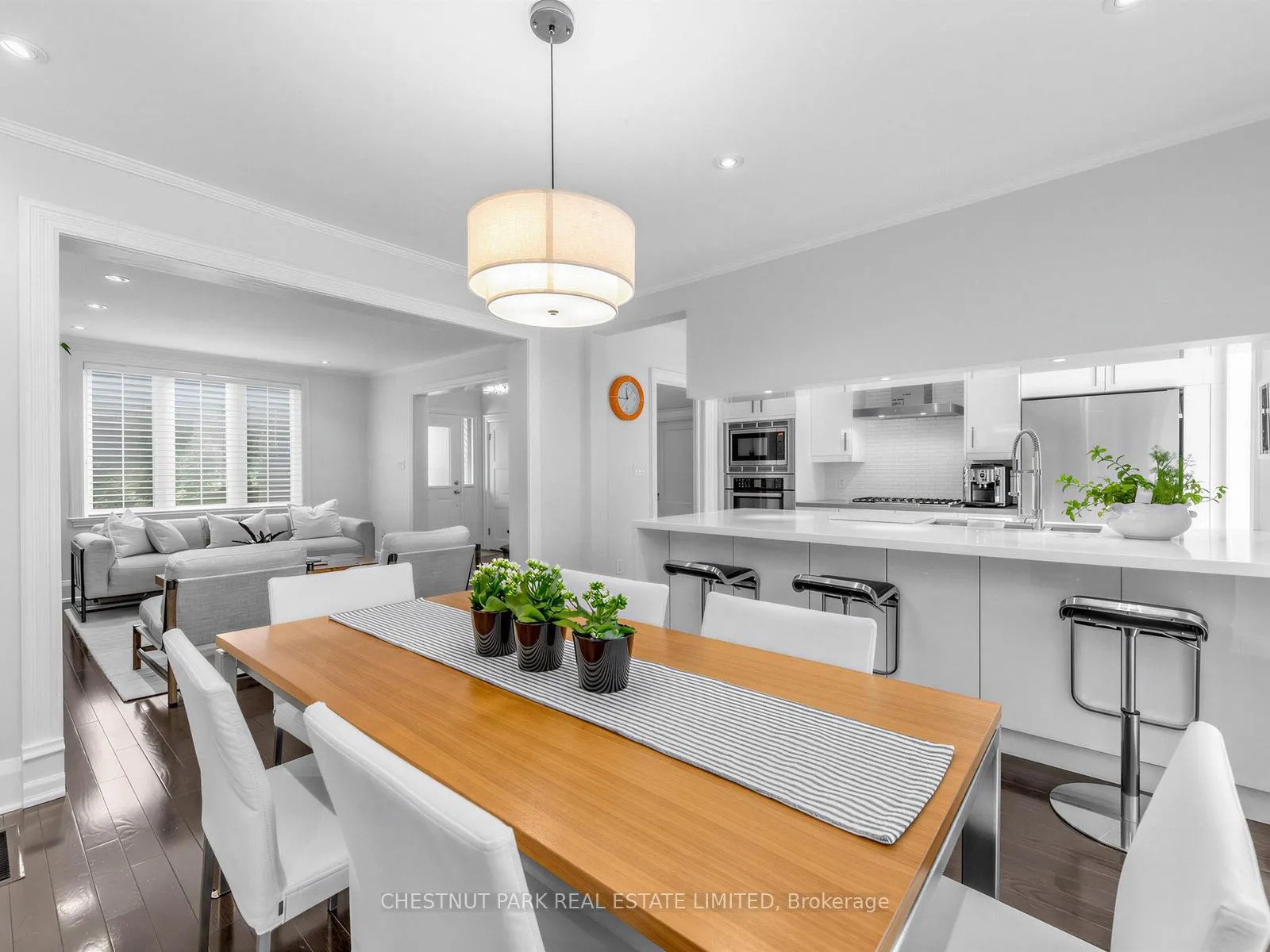 Photo 7 of 303 Belsize Drive, Toronto, Mount Pleasant East — HOMEH