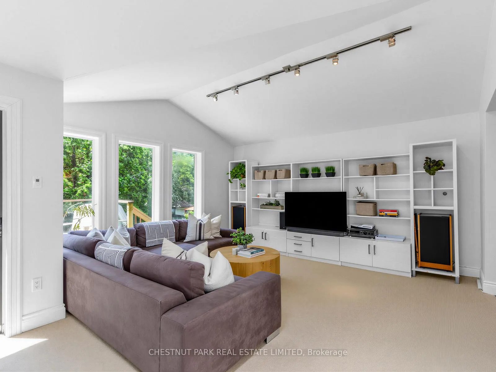 Photo 14 of 303 Belsize Drive, Toronto, Mount Pleasant East — HOMEH
