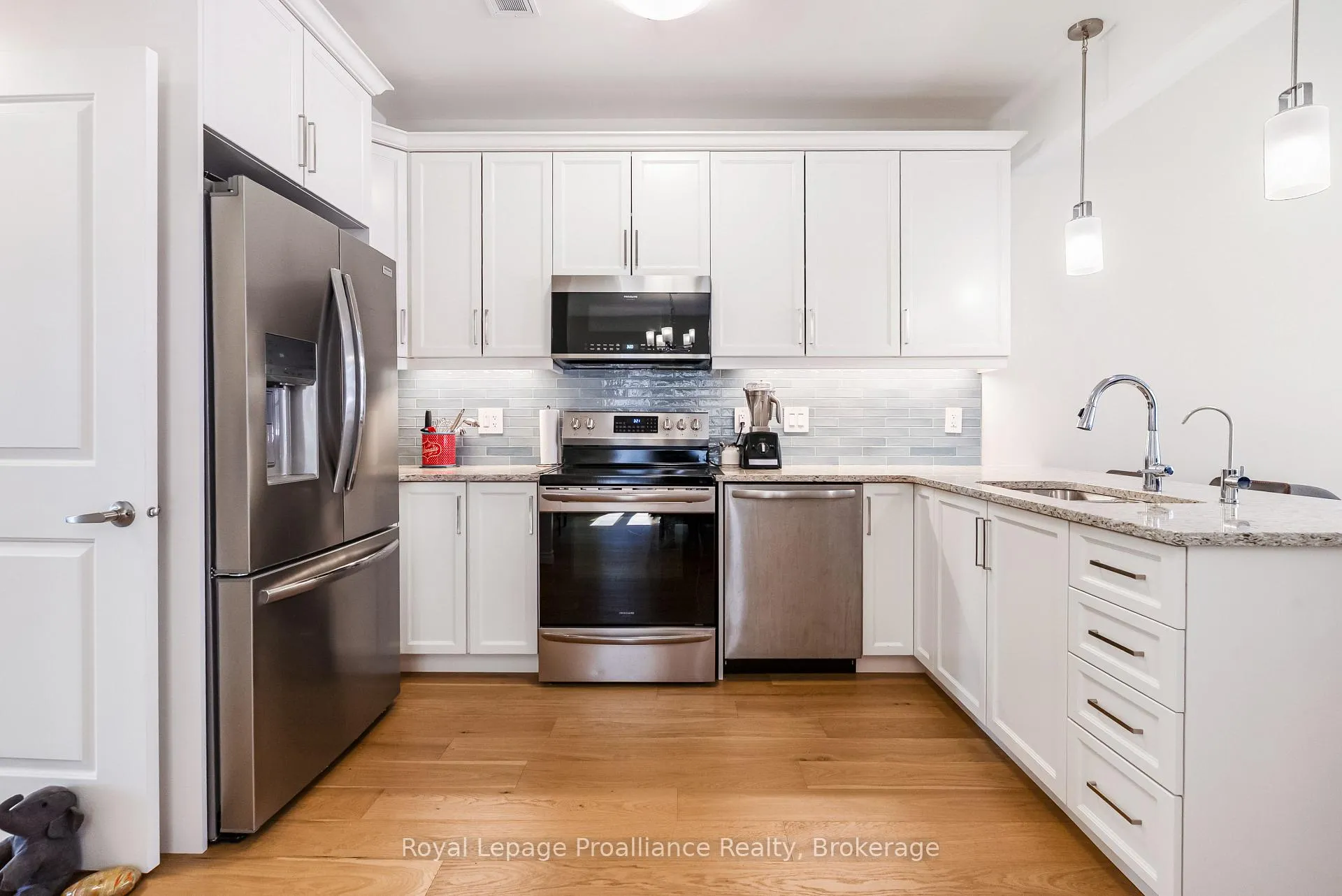 Photo 9 of 66 Riverstone Way, Belleville, Thurlow Ward — HOMEH