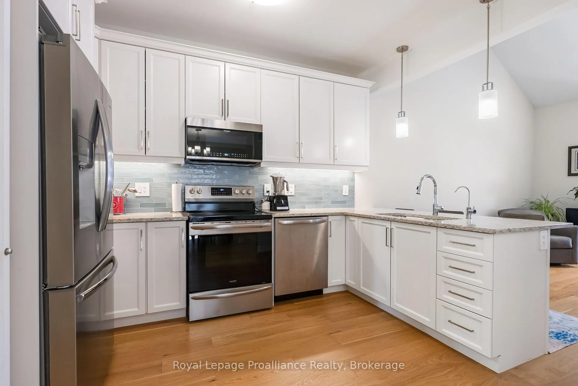Photo 10 of 66 Riverstone Way, Belleville, Thurlow Ward — HOMEH