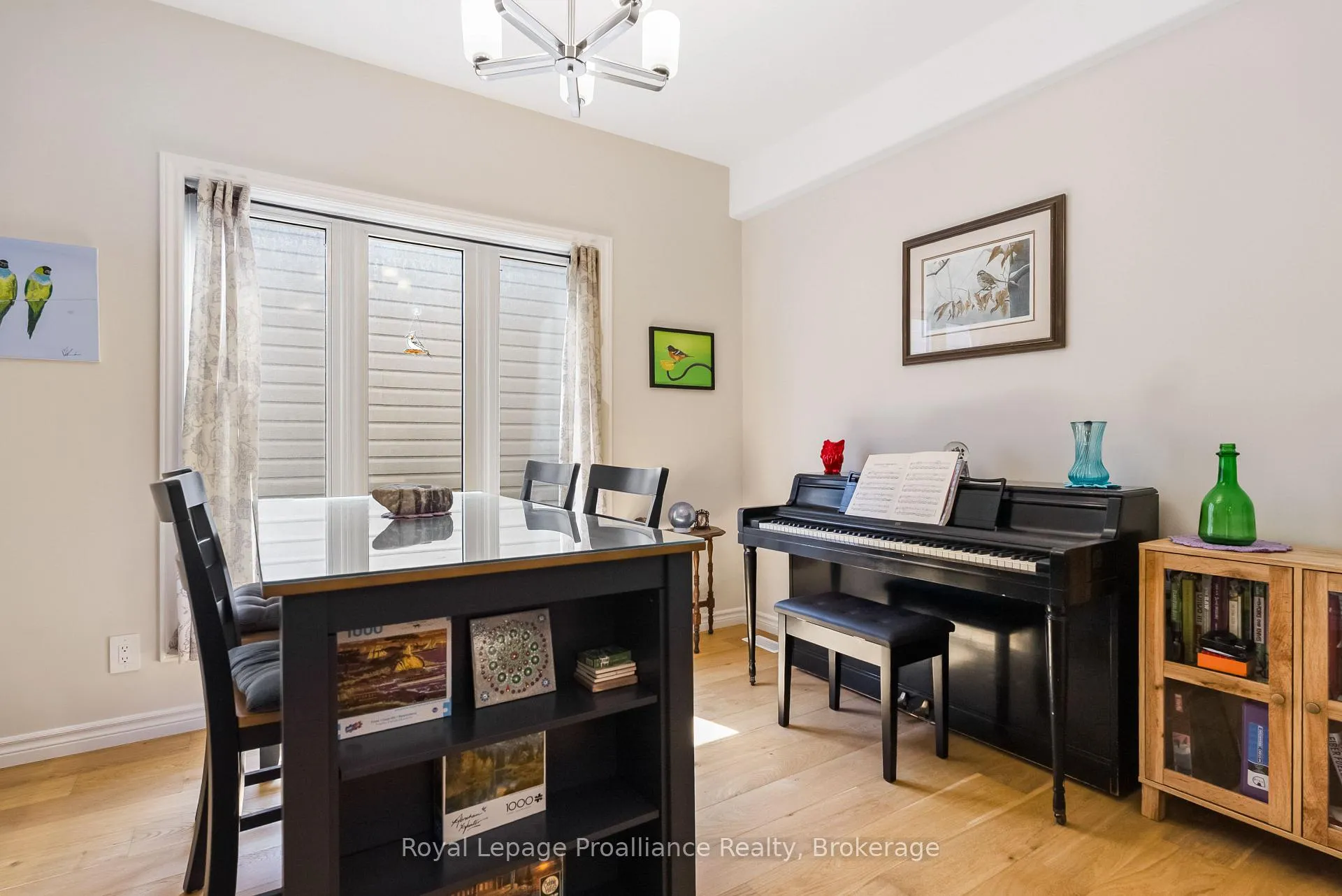 Photo 11 of 66 Riverstone Way, Belleville, Thurlow Ward — HOMEH