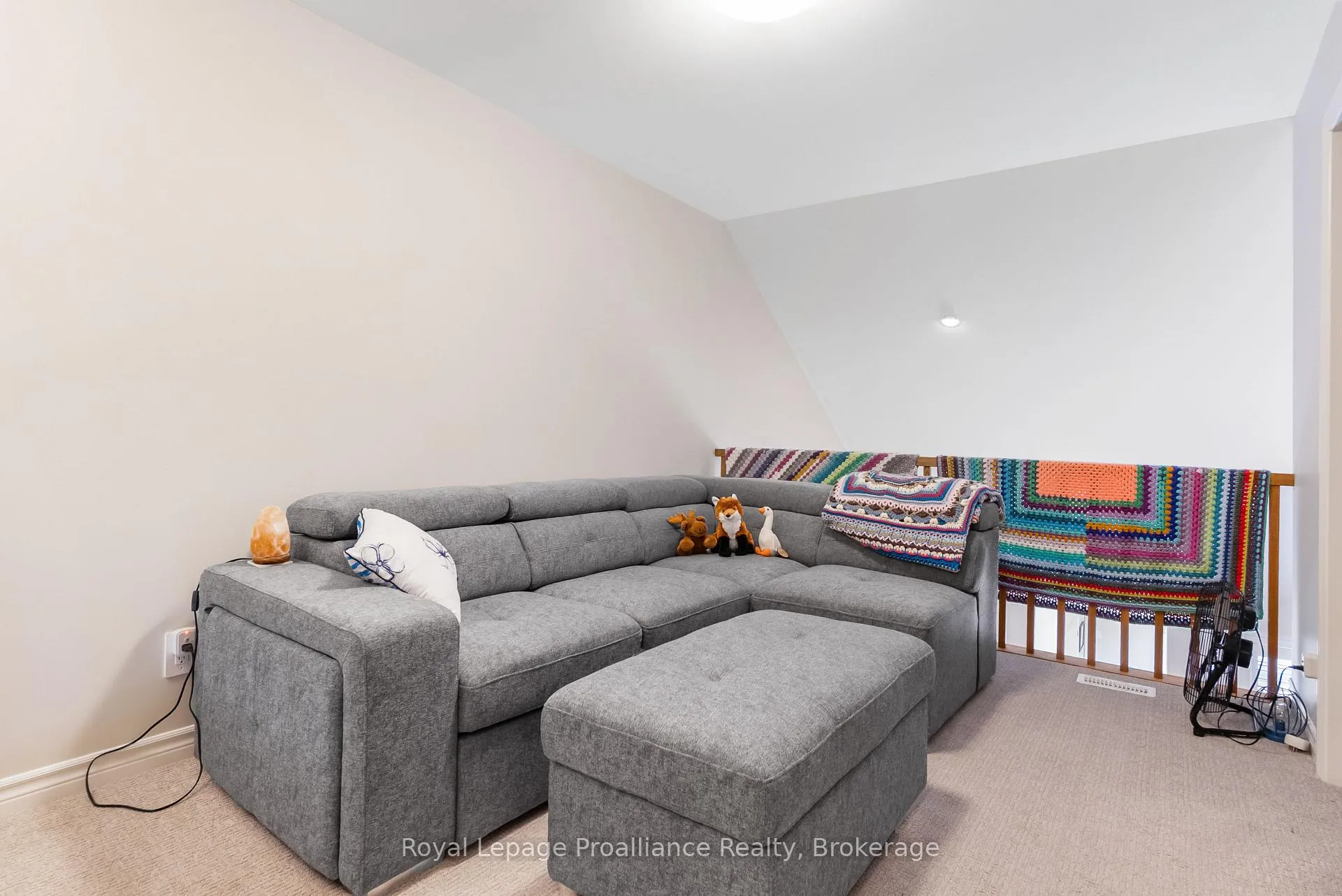 Photo 23 of 66 Riverstone Way, Belleville, Thurlow Ward — HOMEH