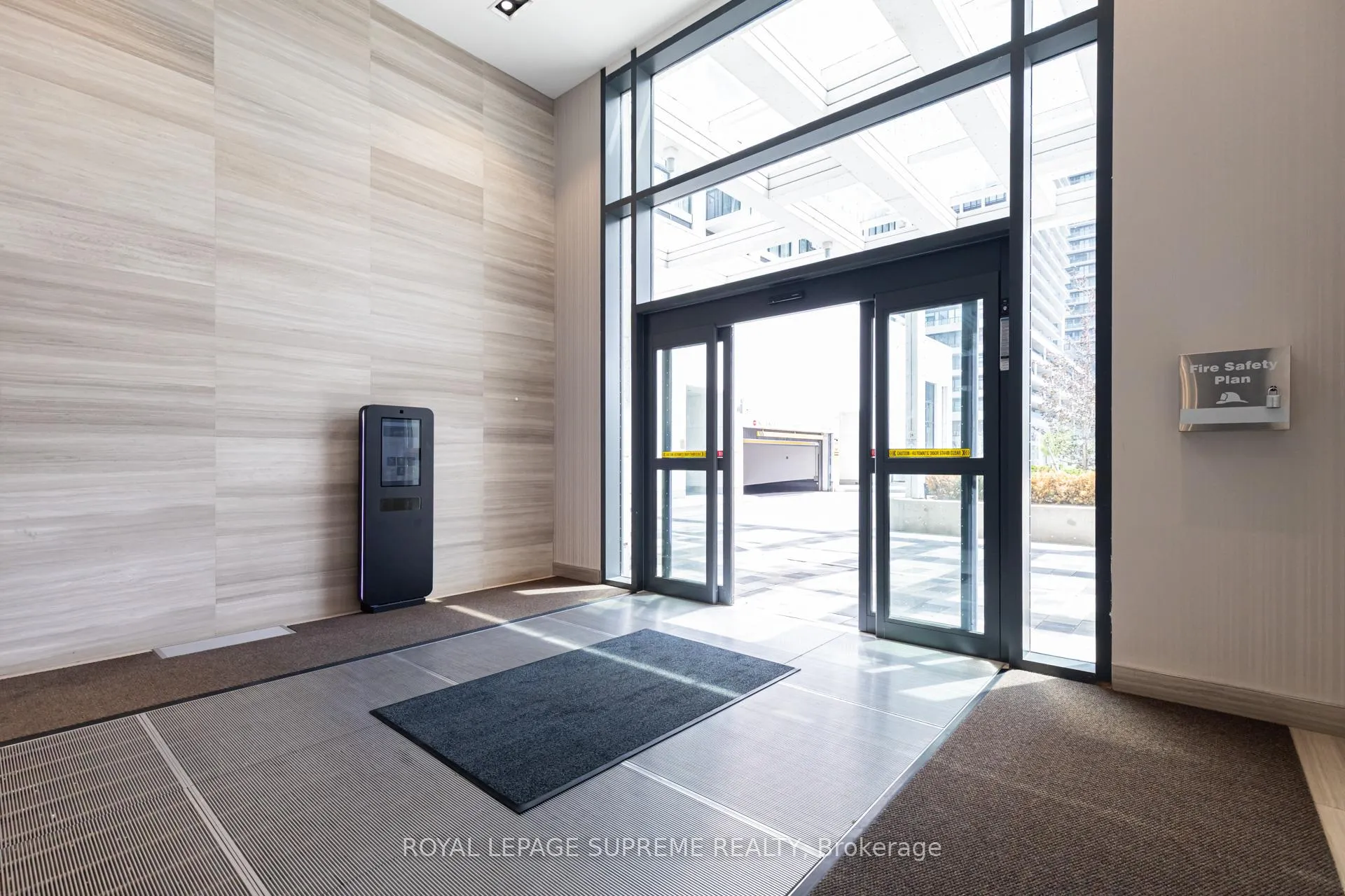 Photo 5 of Unit 1407, 9000 Jane Street, Vaughan, Vellore Village — HOMEH