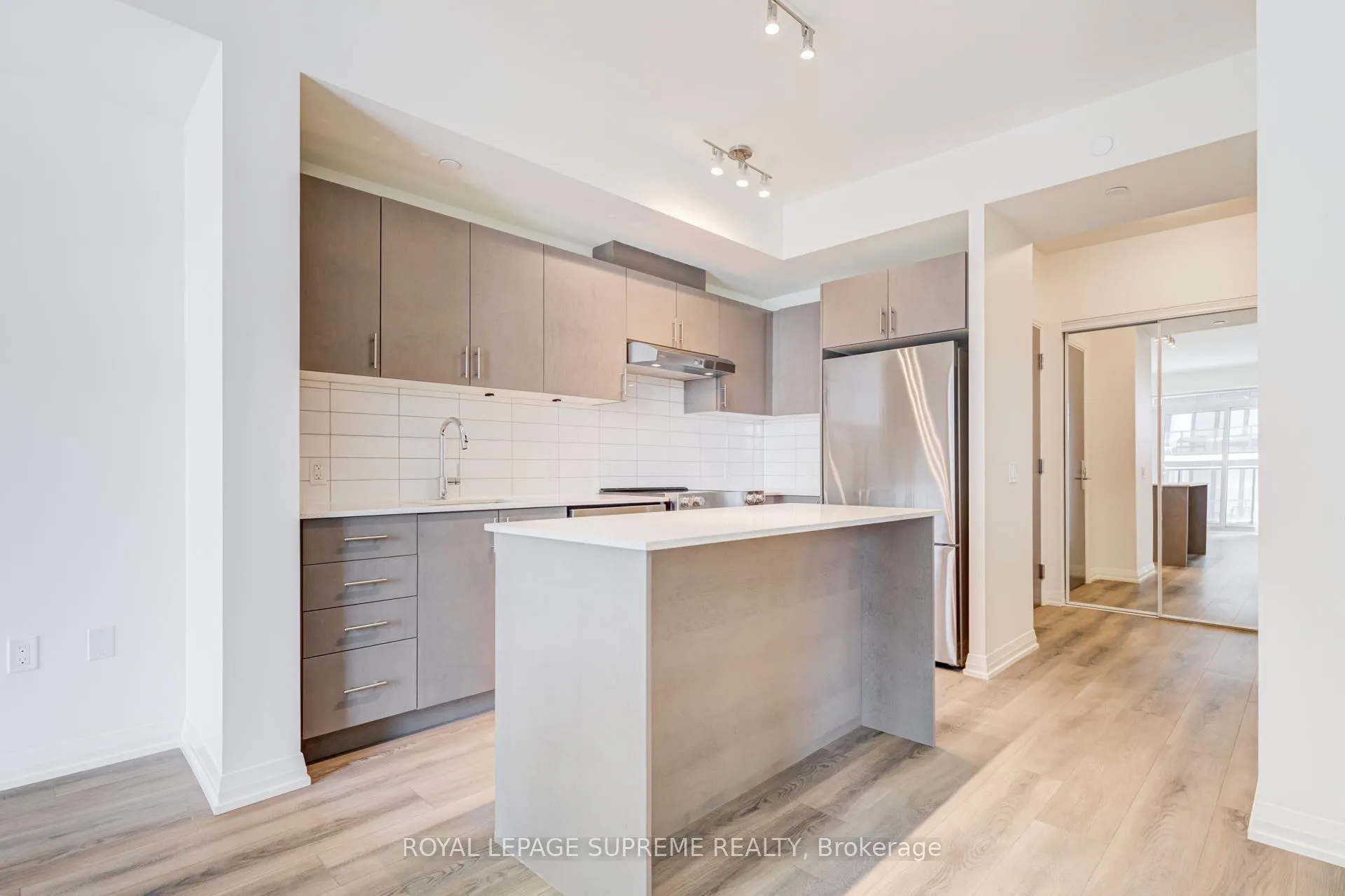 Photo 27 of Unit 1407, 9000 Jane Street, Vaughan, Vellore Village — HOMEH