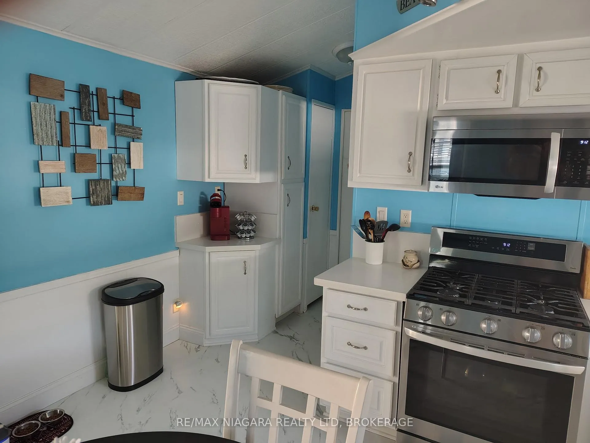 Photo 3 of 54 Quarry View Village, Port Colborne, Sherkston — HOMEH