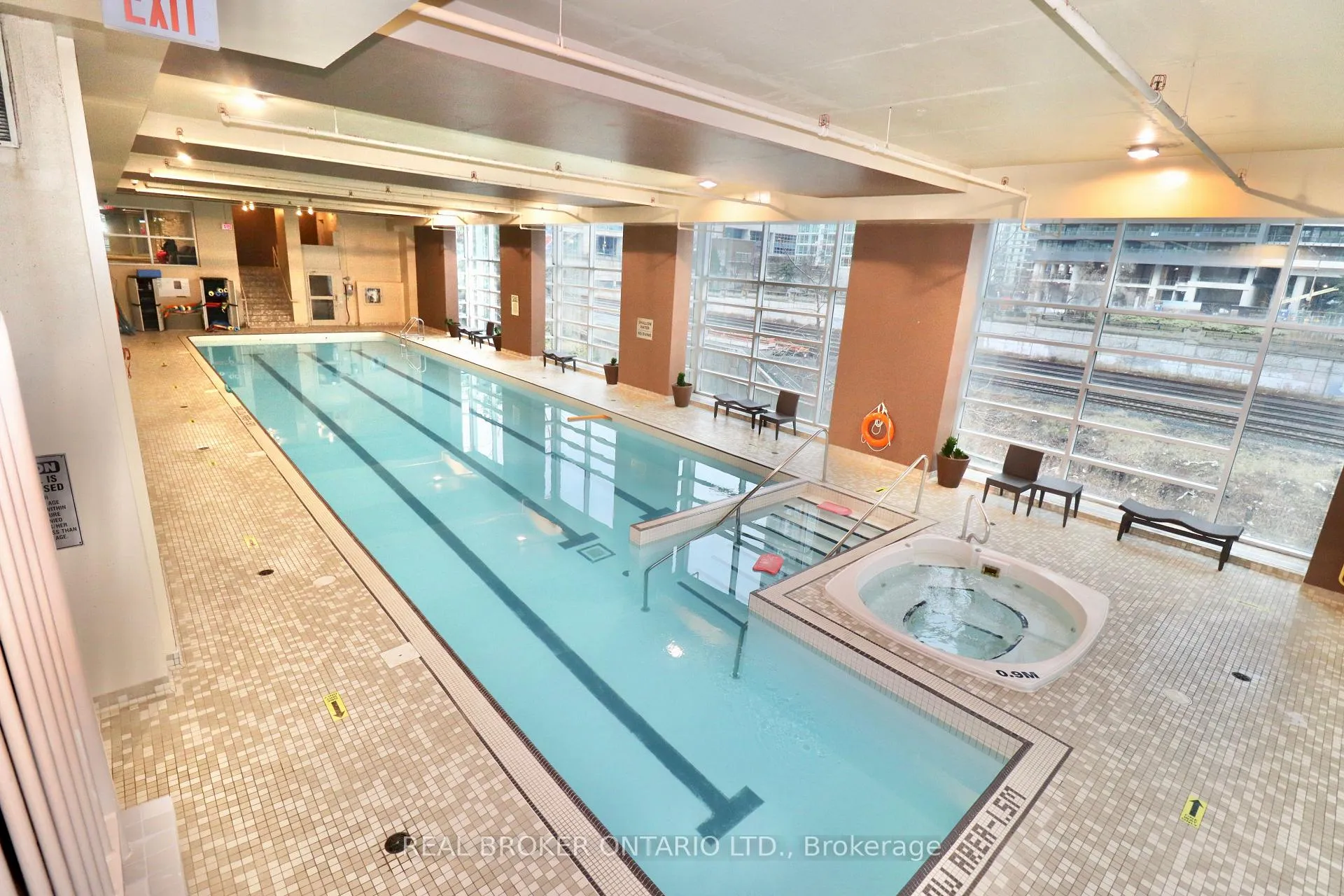 Photo 8 of Unit 1806, 397 Front Street W, Toronto, Waterfront Communities — HOMEH