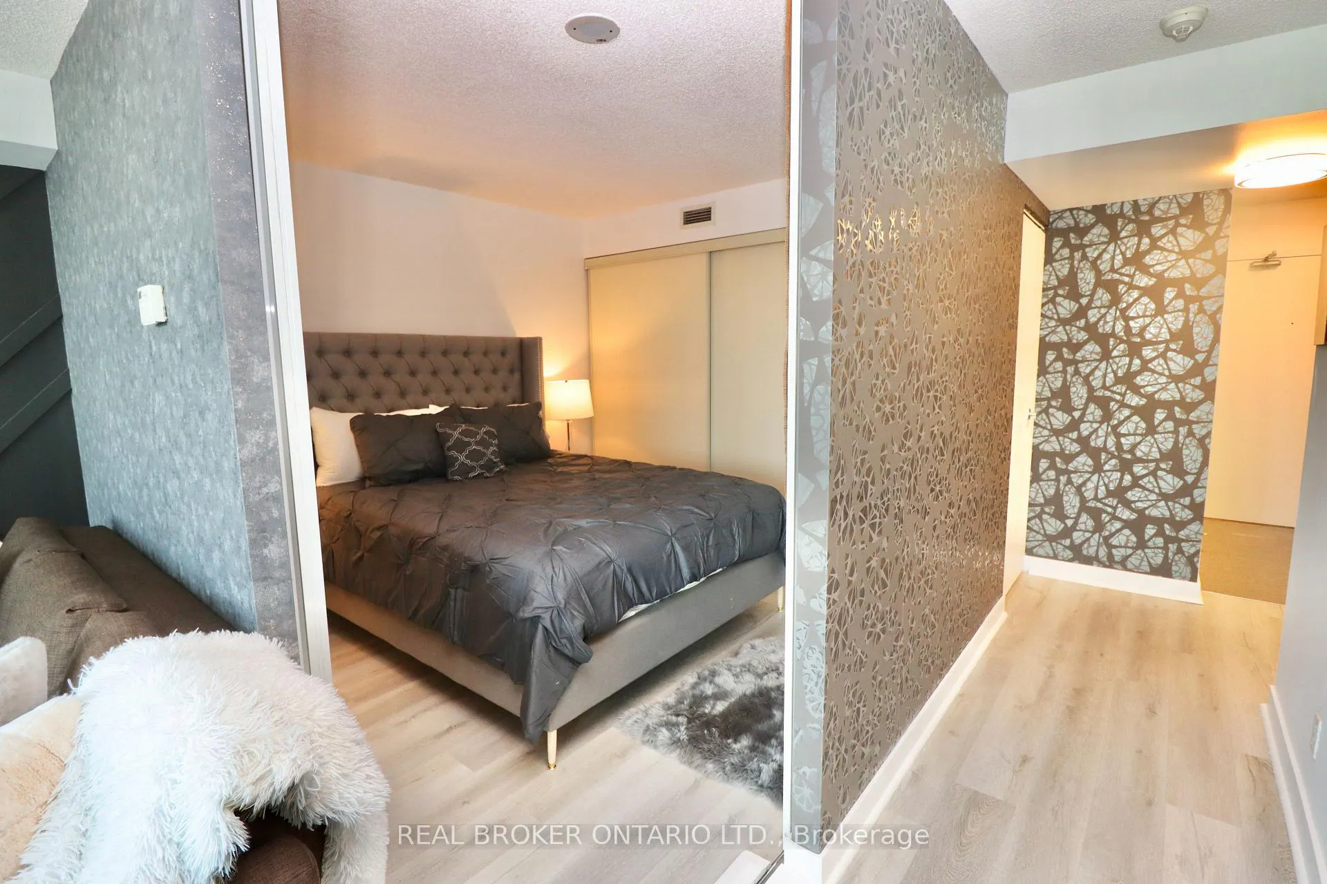 Photo 14 of Unit 1806, 397 Front Street W, Toronto, Waterfront Communities — HOMEH