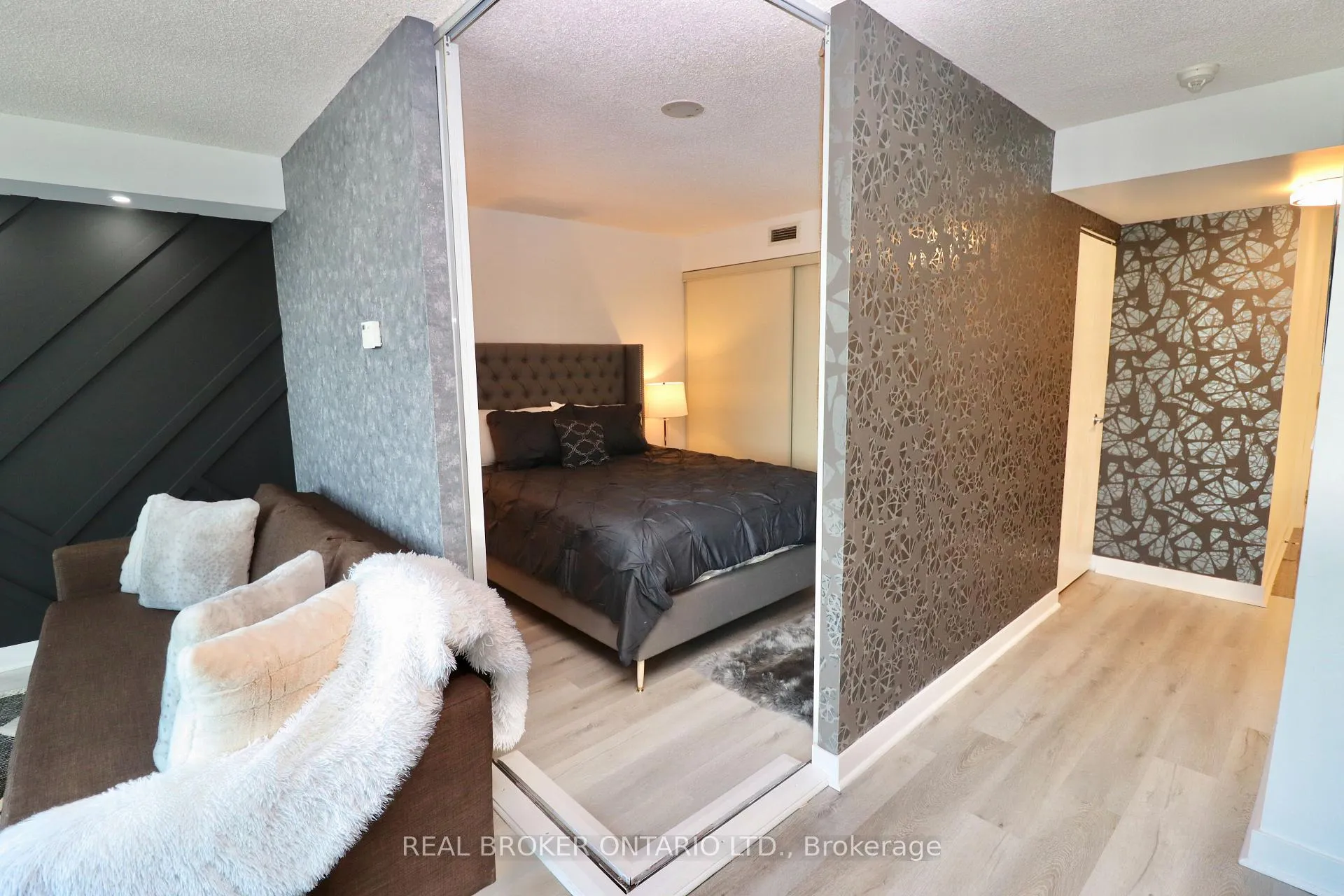Photo 21 of Unit 1806, 397 Front Street W, Toronto, Waterfront Communities — HOMEH