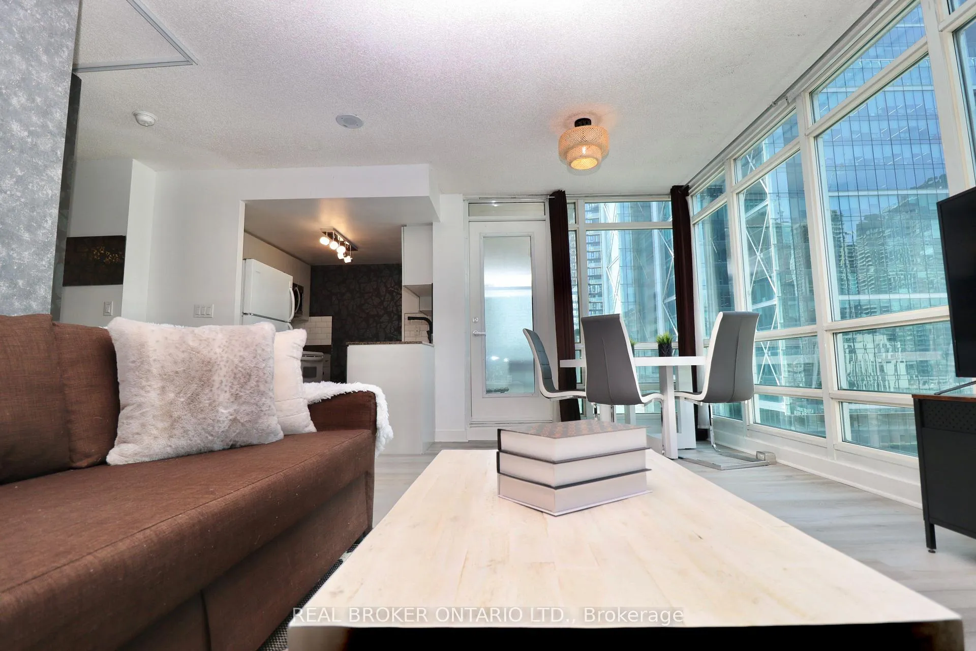 Photo 24 of Unit 1806, 397 Front Street W, Toronto, Waterfront Communities — HOMEH