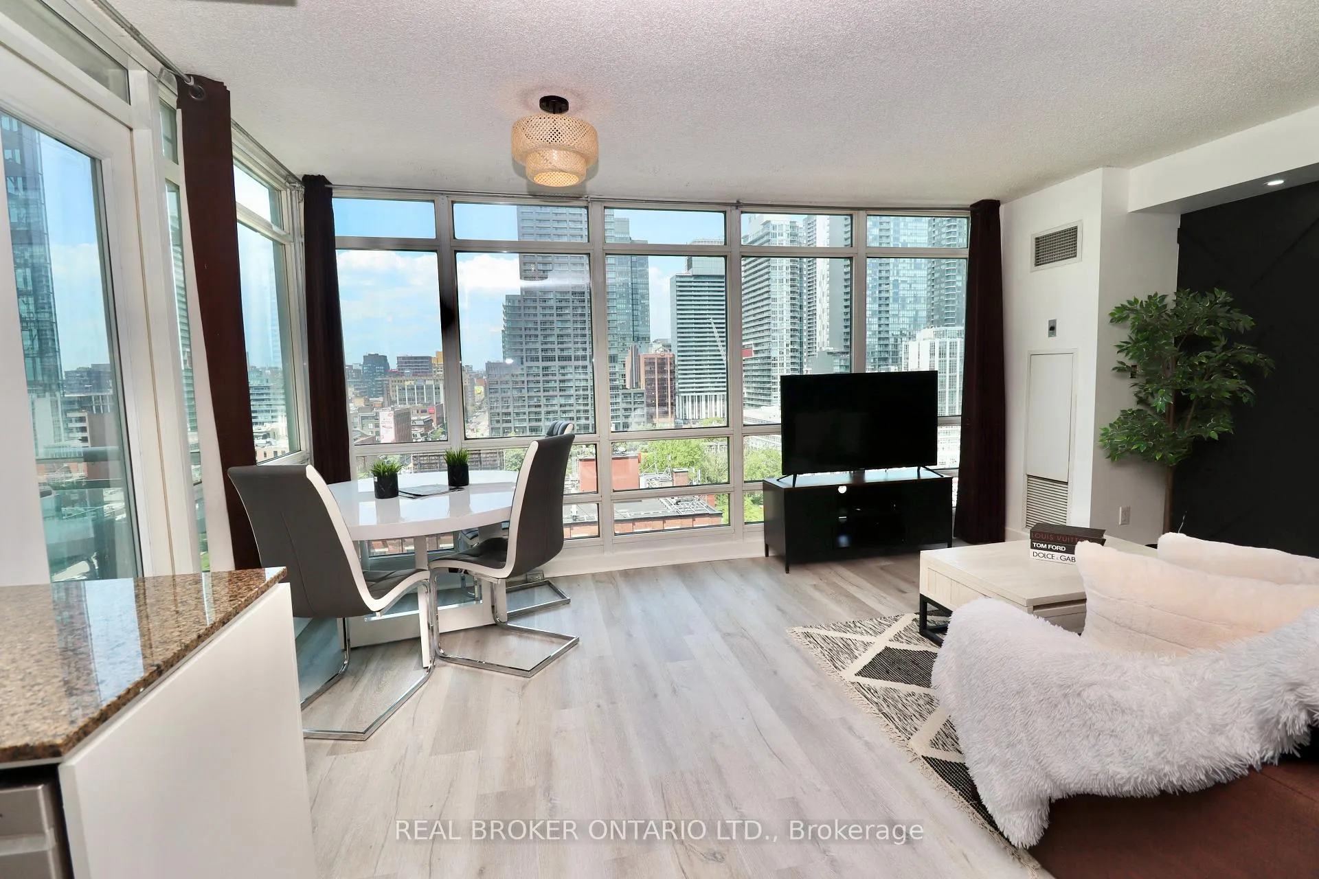 Photo 27 of Unit 1806, 397 Front Street W, Toronto, Waterfront Communities — HOMEH