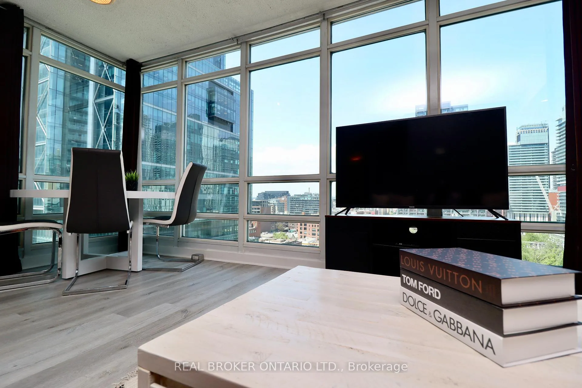 Photo 37 of Unit 1806, 397 Front Street W, Toronto, Waterfront Communities — HOMEH