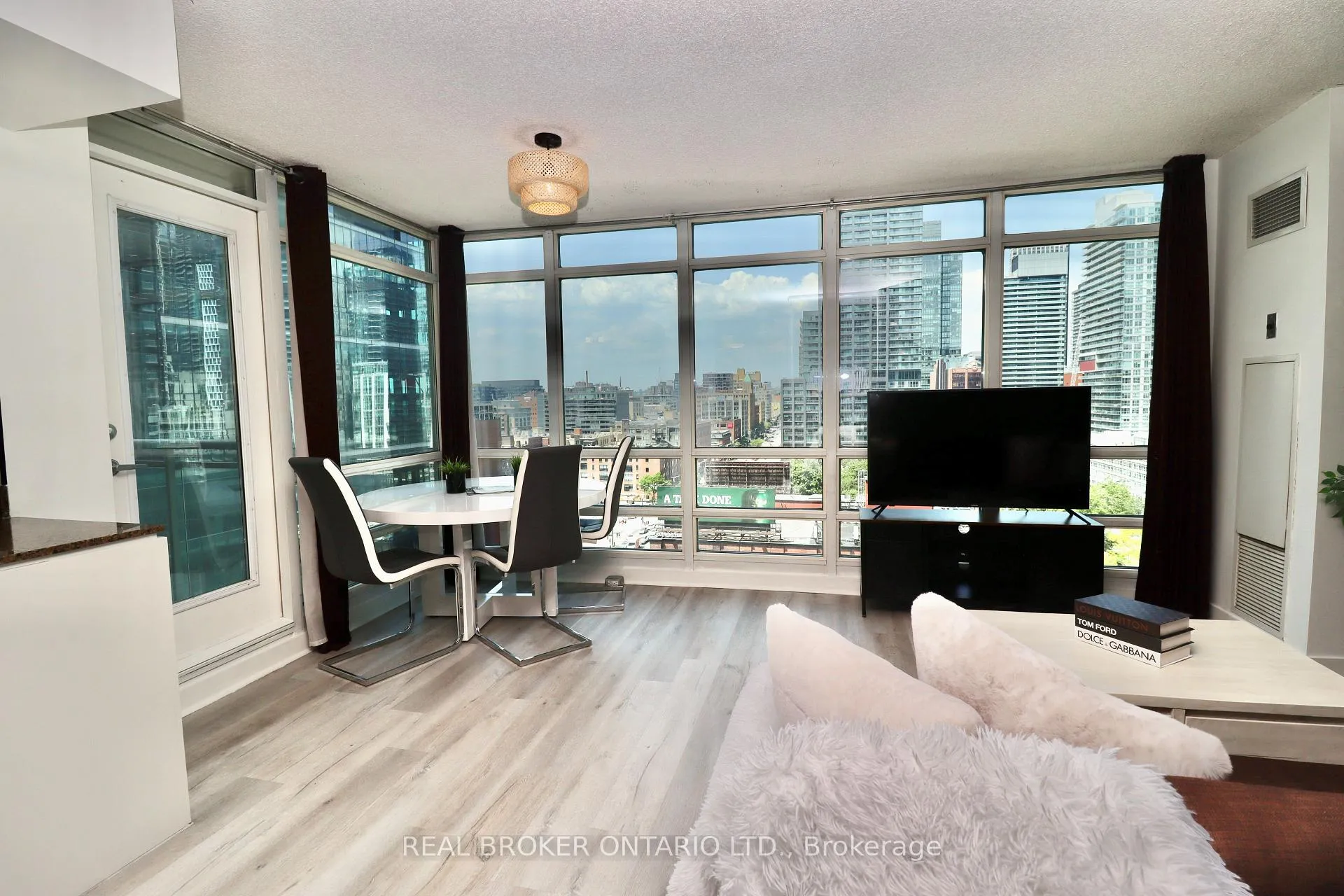 Photo 42 of Unit 1806, 397 Front Street W, Toronto, Waterfront Communities — HOMEH