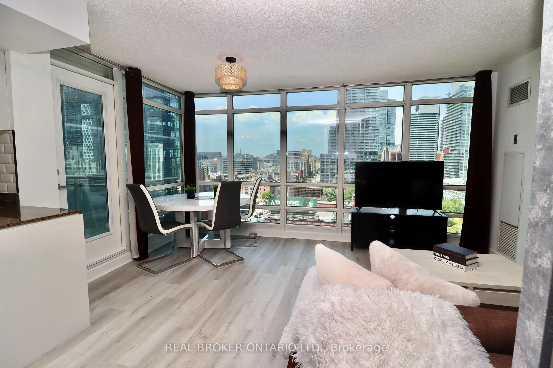 Photo 43 of Unit 1806, 397 Front Street W, Toronto, Waterfront Communities — HOMEH