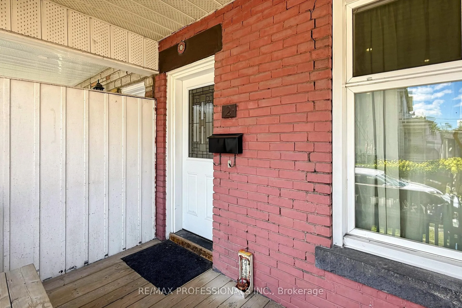 Photo 3 of 2 Muir Avenue, Toronto, Dufferin Grove — HOMEH