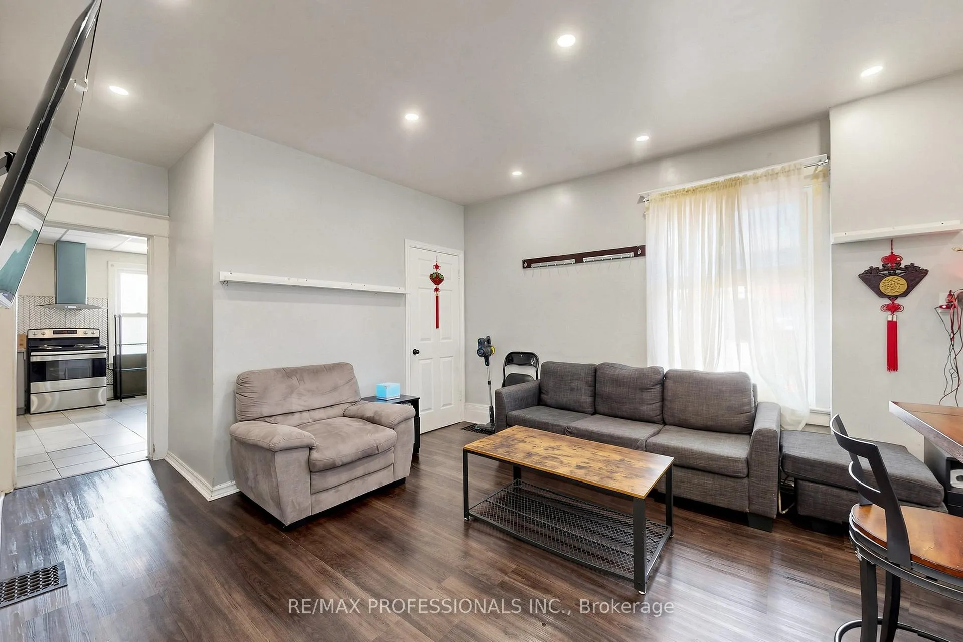 Photo 5 of 2 Muir Avenue, Toronto, Dufferin Grove — HOMEH