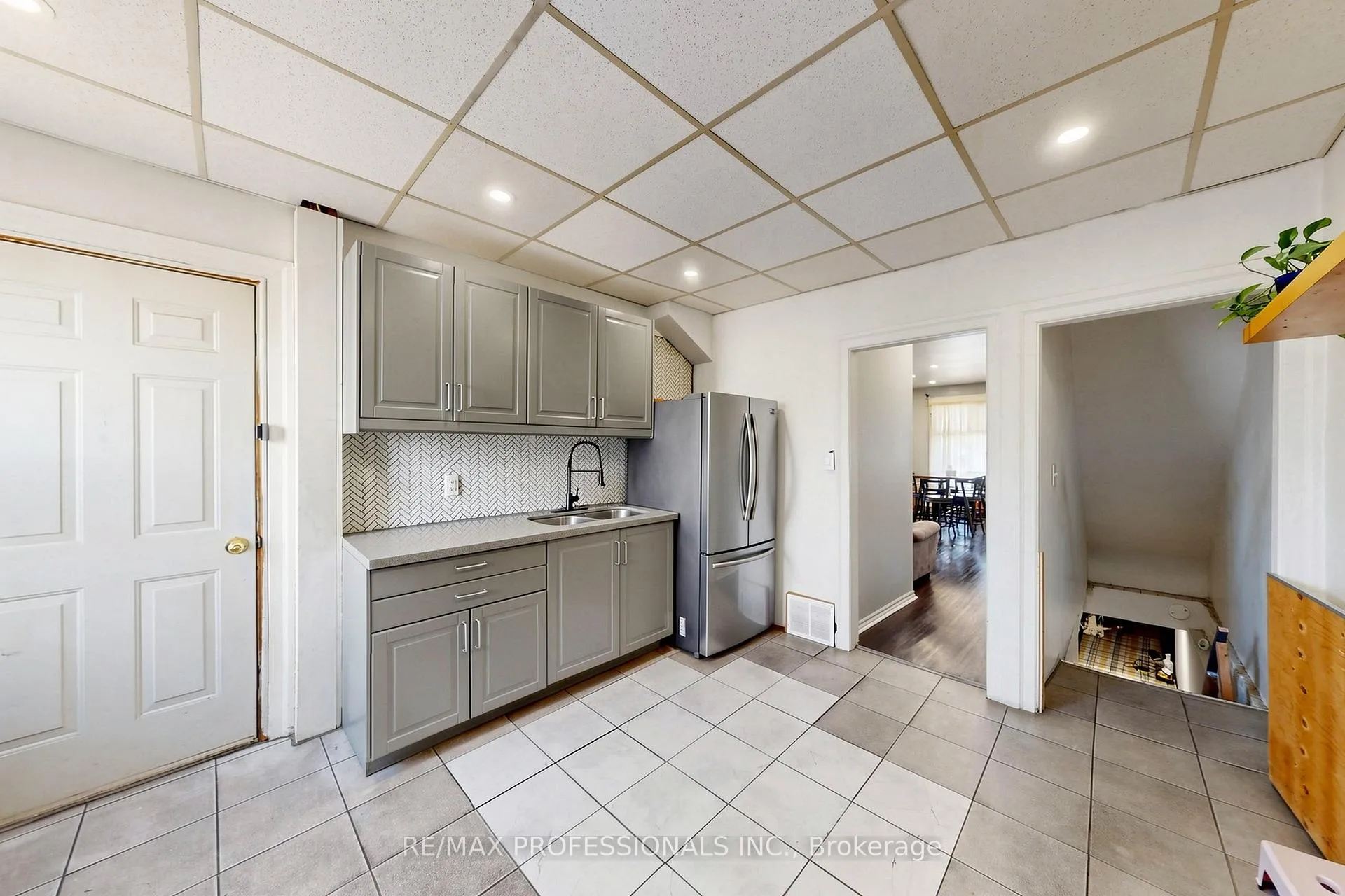 Photo 12 of 2 Muir Avenue, Toronto, Dufferin Grove — HOMEH