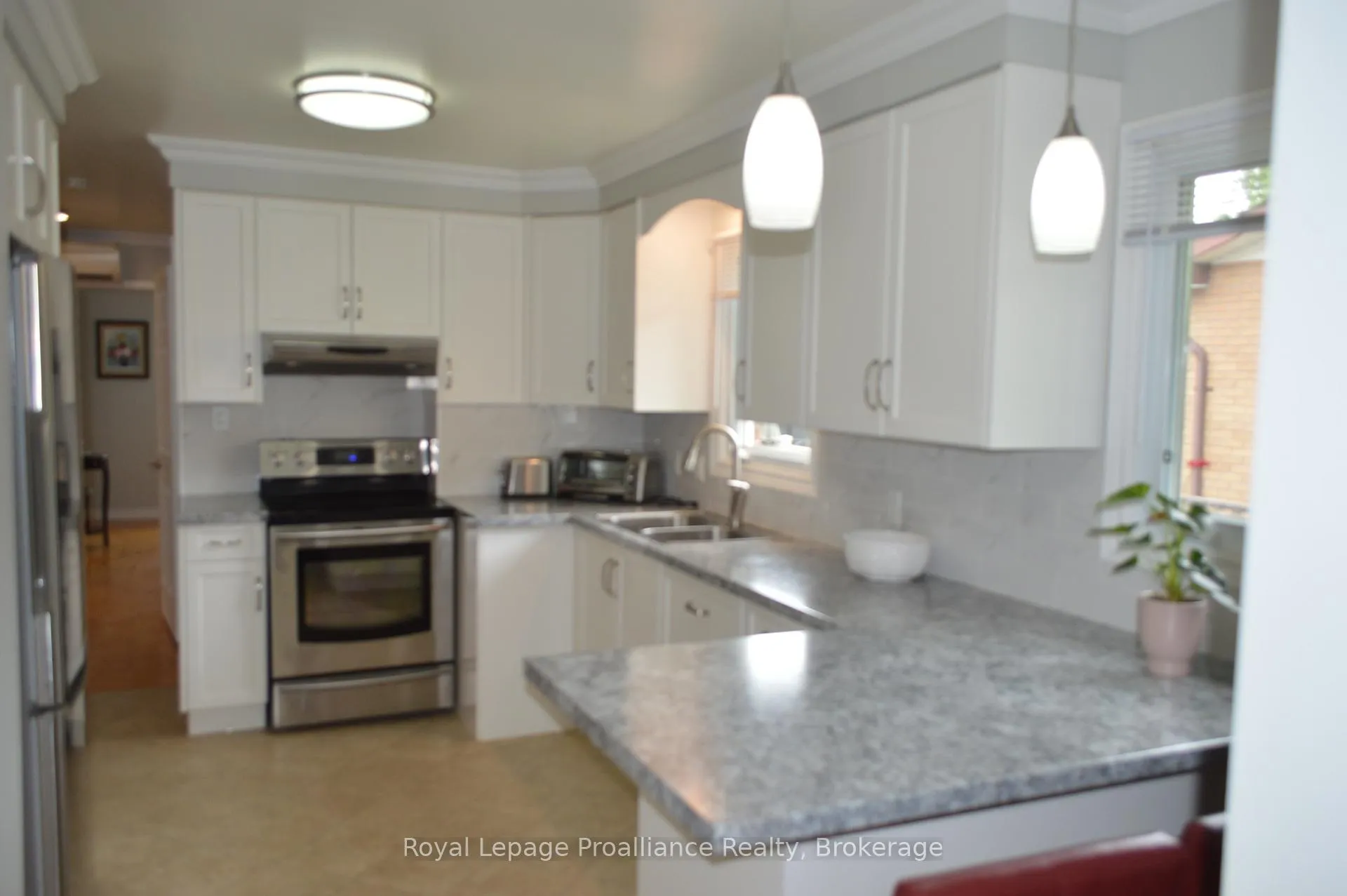 Photo 2 of 9 Austin Street, Quinte West, Trenton Ward — HOMEH