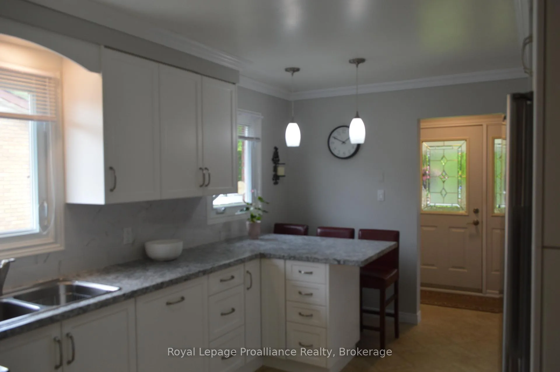 Photo 3 of 9 Austin Street, Quinte West, Trenton Ward — HOMEH