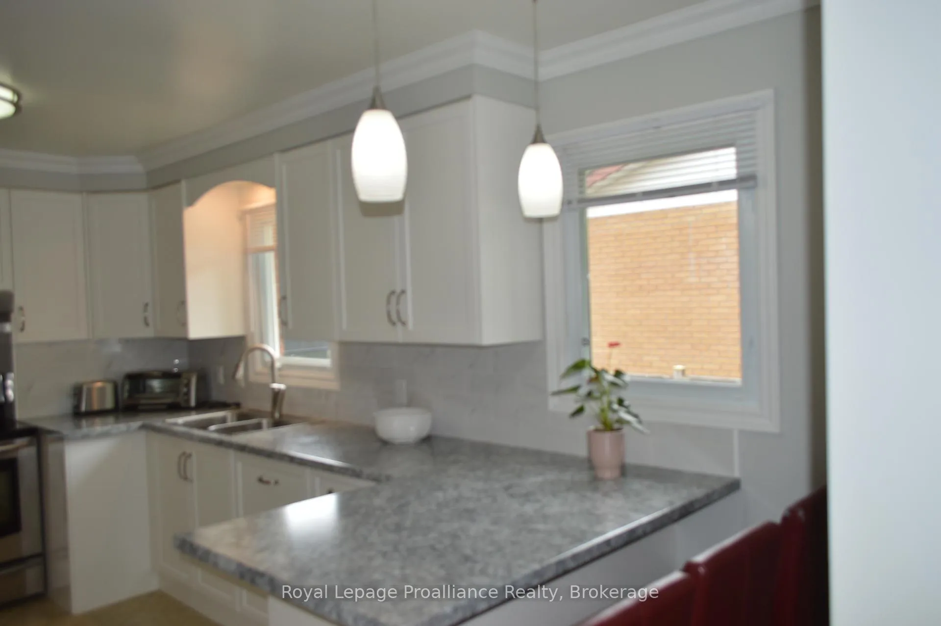 Photo 5 of 9 Austin Street, Quinte West, Trenton Ward — HOMEH