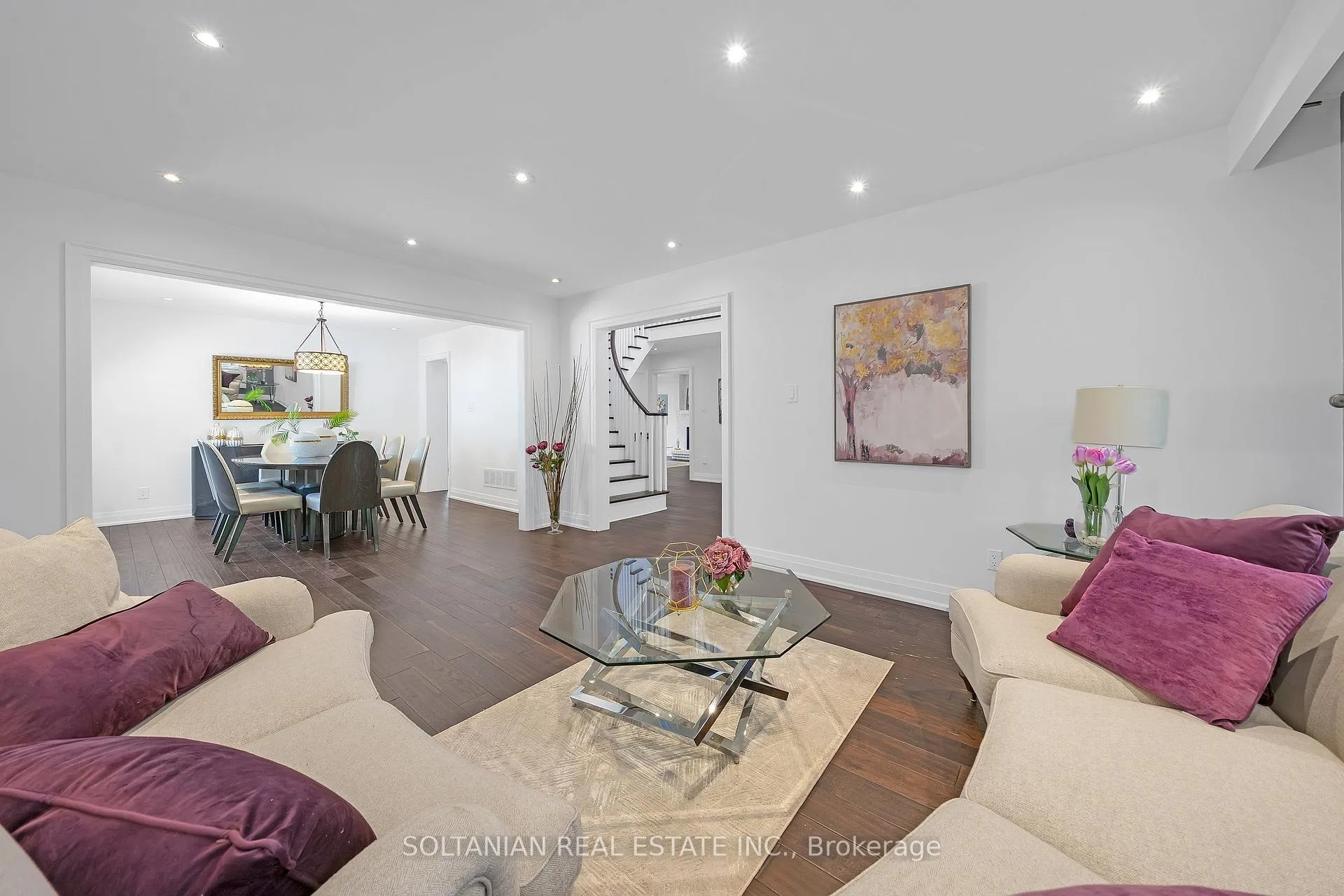Photo 1 of 12 Dorian Place, Vaughan, Uplands — HOMEH