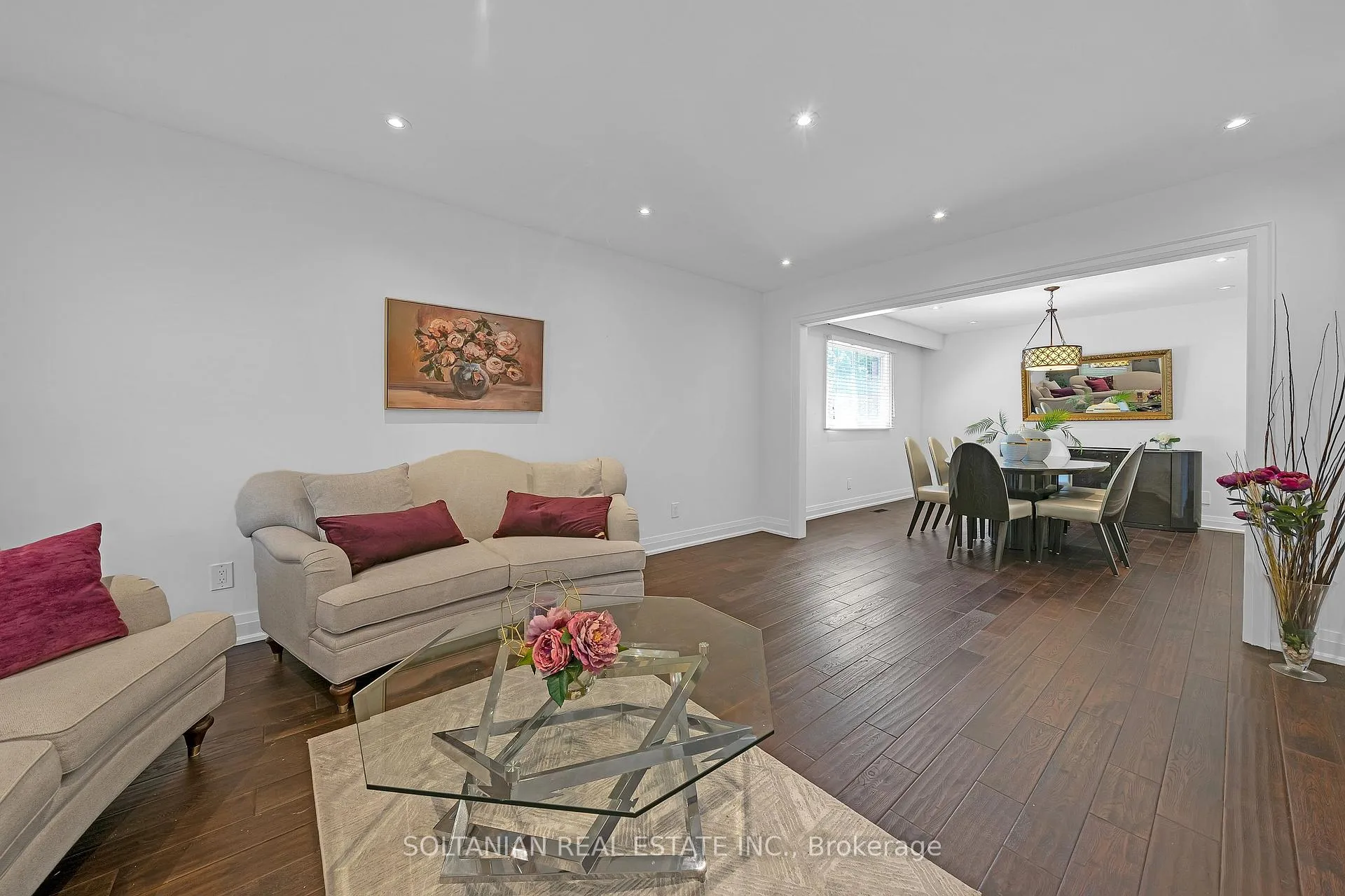 Photo 4 of 12 Dorian Place, Vaughan, Uplands — HOMEH