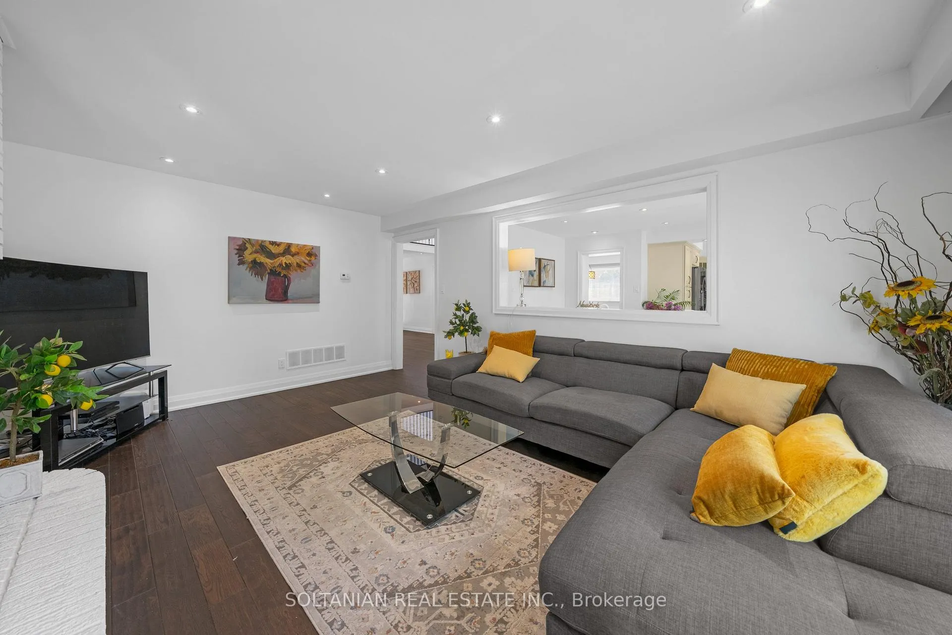 Photo 16 of 12 Dorian Place, Vaughan, Uplands — HOMEH