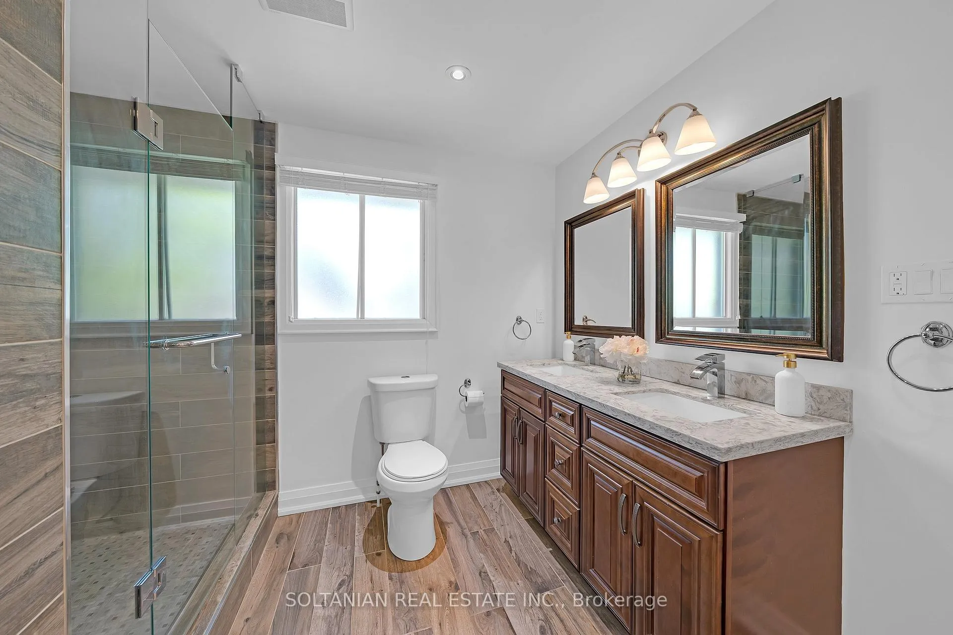 Photo 23 of 12 Dorian Place, Vaughan, Uplands — HOMEH