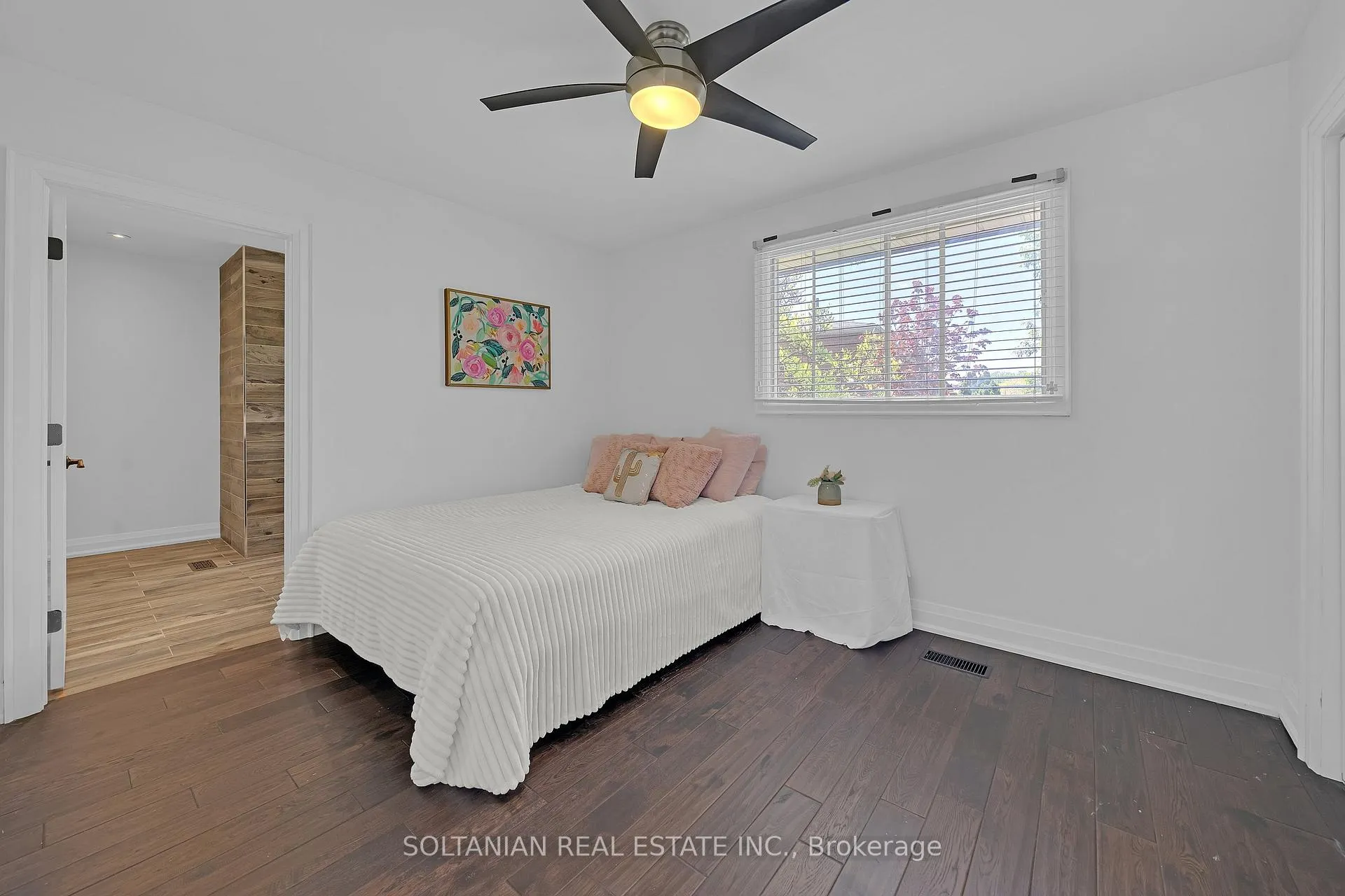 Photo 24 of 12 Dorian Place, Vaughan, Uplands — HOMEH