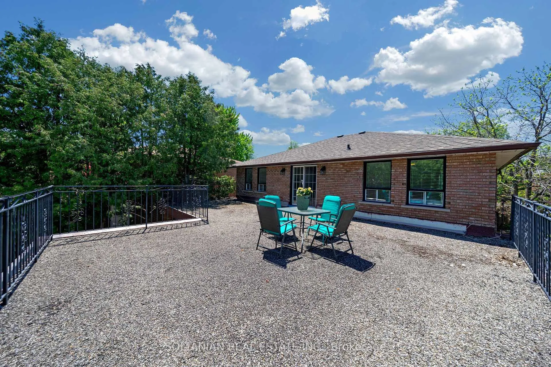 Photo 33 of 12 Dorian Place, Vaughan, Uplands — HOMEH