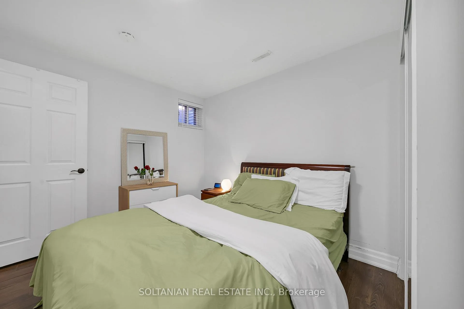 Photo 38 of 12 Dorian Place, Vaughan, Uplands — HOMEH