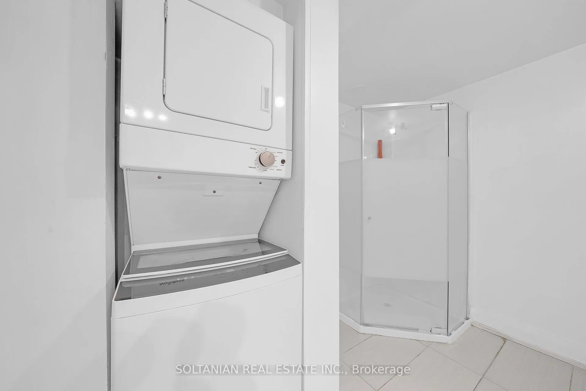 Photo 39 of 12 Dorian Place, Vaughan, Uplands — HOMEH