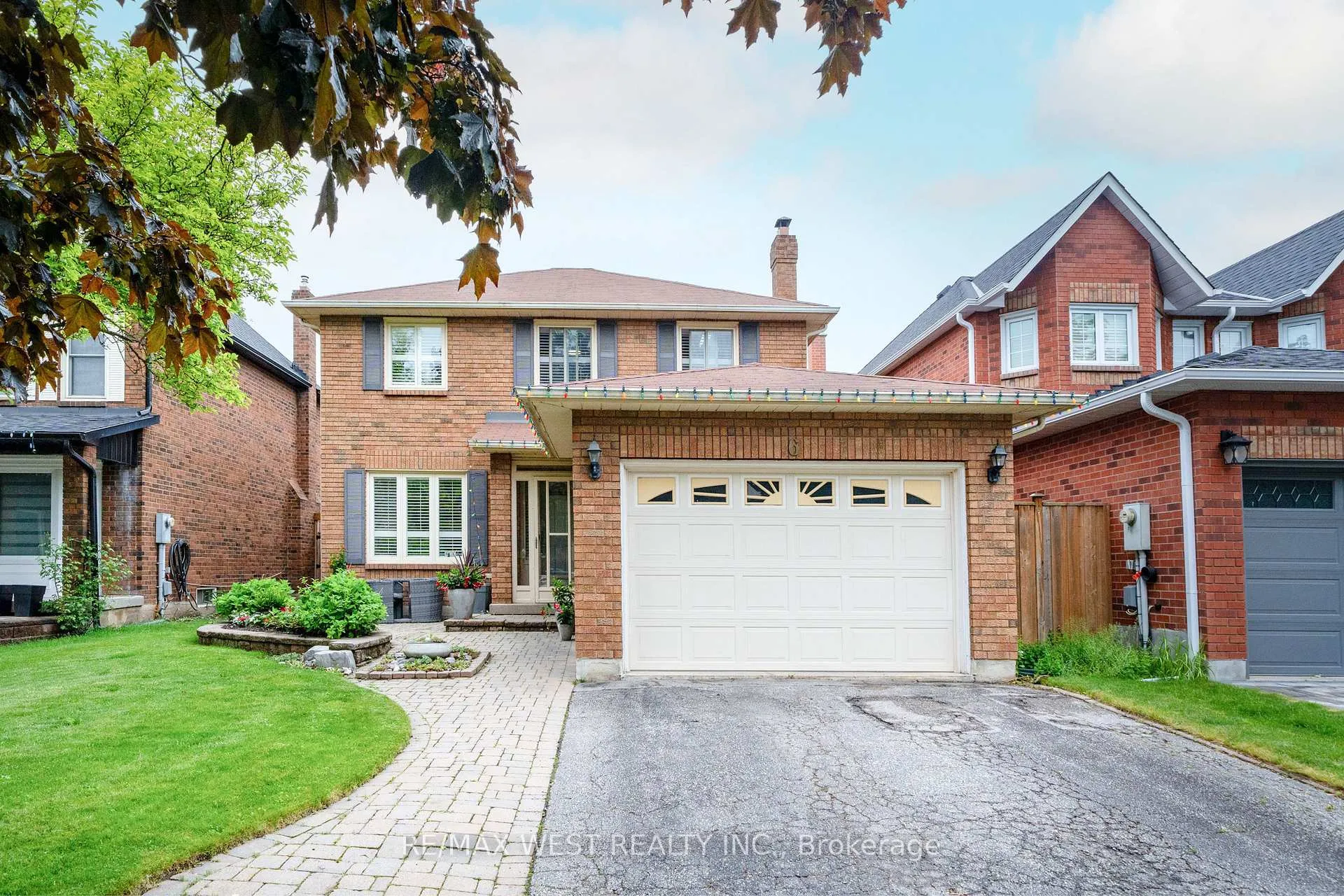 Photo 1 of 6 Hawkins Crescent, Ajax, South West — HOMEH