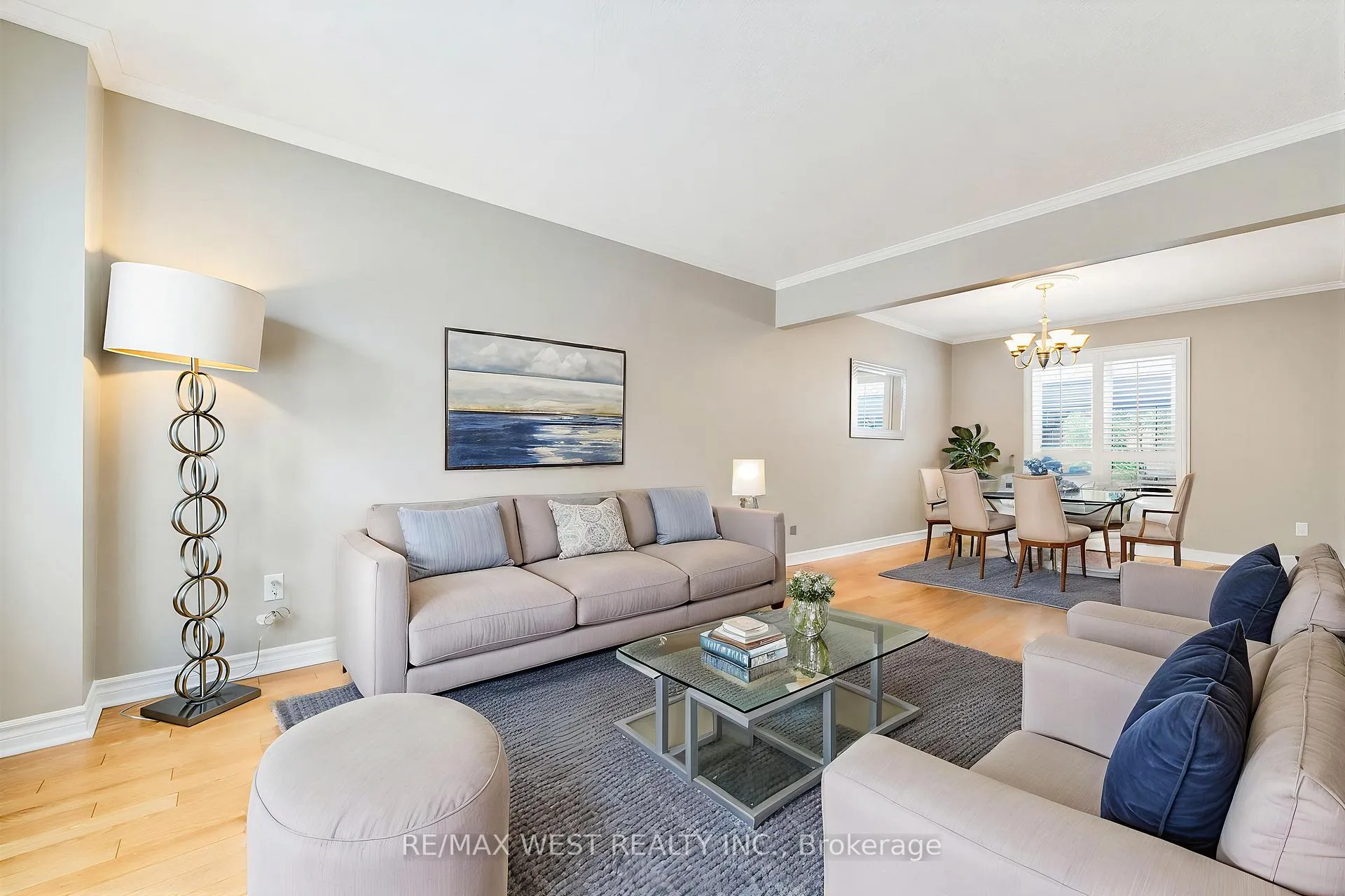 Photo 2 of 6 Hawkins Crescent, Ajax, South West — HOMEH