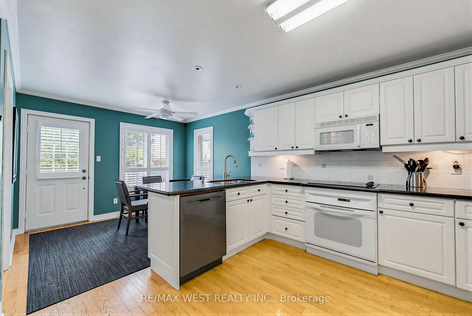 Photo 3 of 6 Hawkins Crescent, Ajax, South West — HOMEH