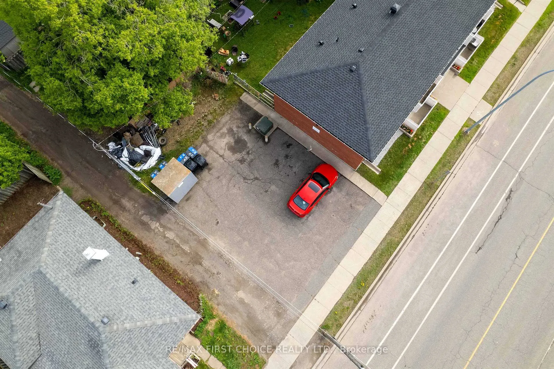 Photo 35 of 641 Catherine Street, Thunder Bay, Hyde Park — HOMEH