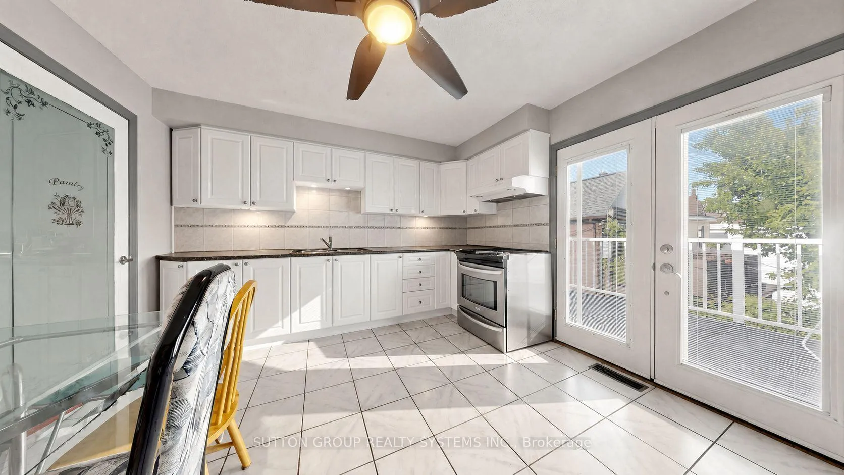 Photo 11 of 289D Bartlett Avenue, Toronto, Dovercourt-Wallace Emerson-Junction — HOMEH