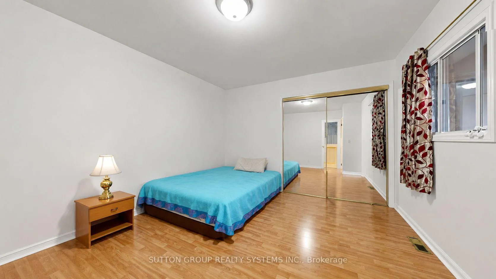 Photo 12 of 289D Bartlett Avenue, Toronto, Dovercourt-Wallace Emerson-Junction — HOMEH