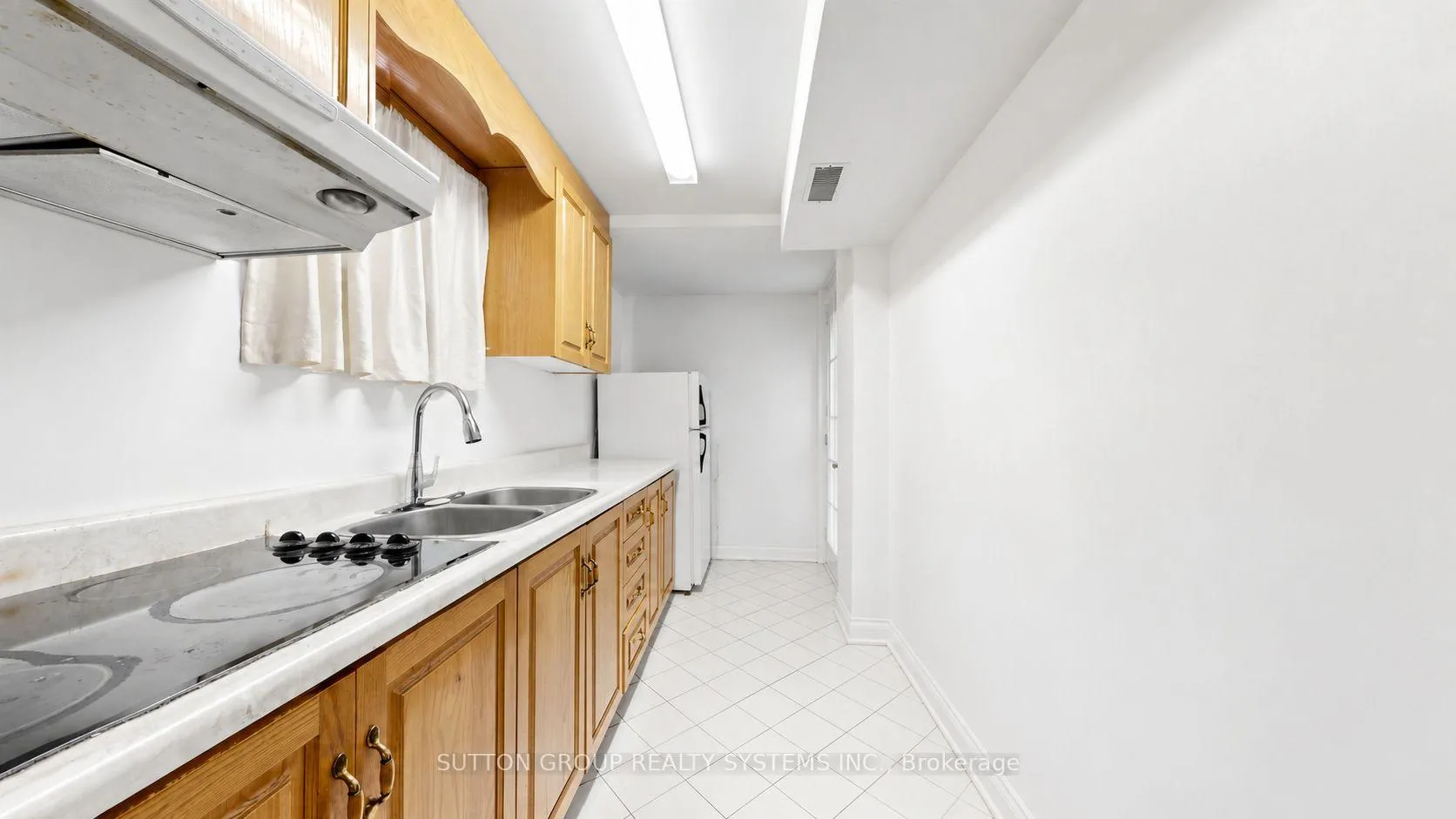 Photo 19 of 289D Bartlett Avenue, Toronto, Dovercourt-Wallace Emerson-Junction — HOMEH