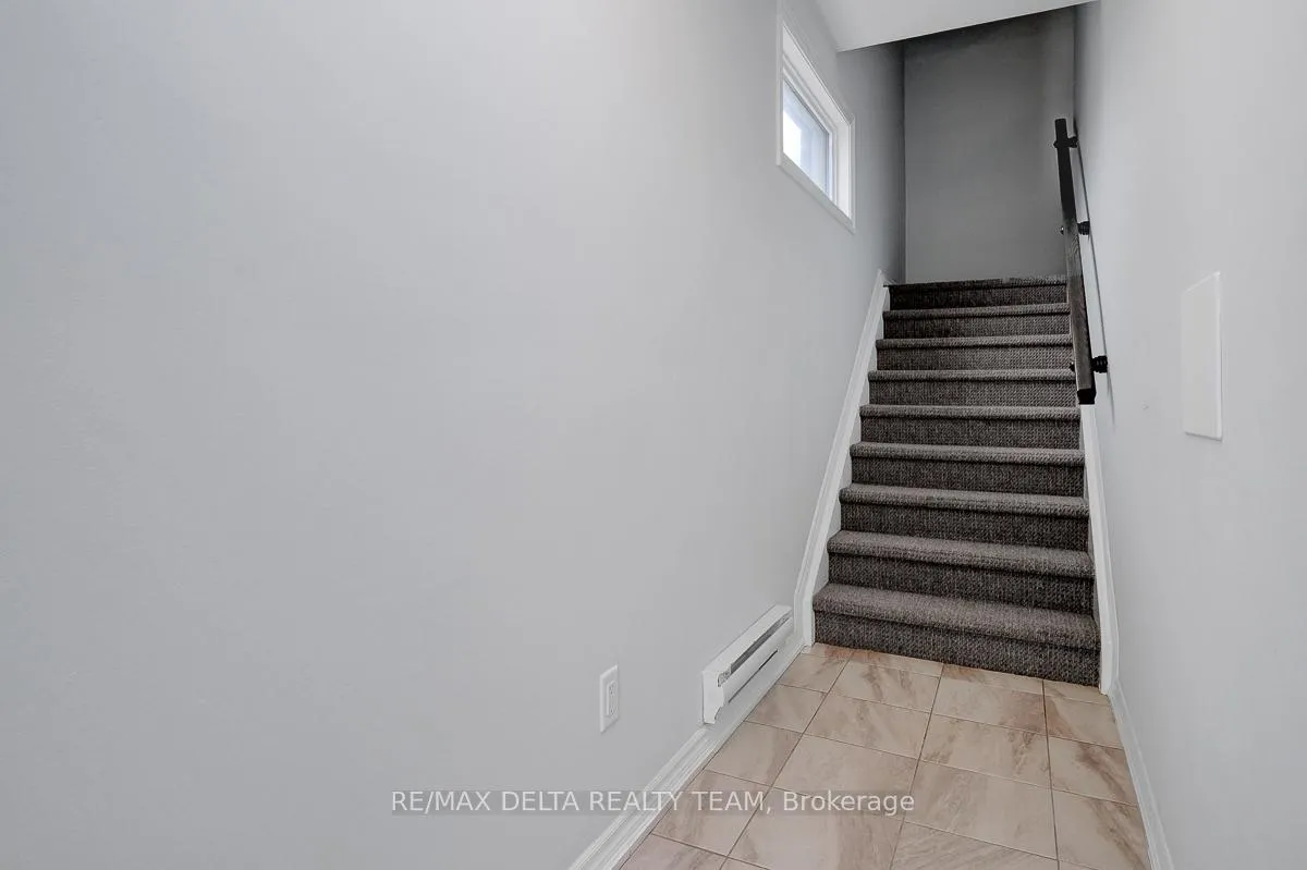Photo 5 of Unit 11, 716 Kizis Private, Ottawa, CFB Rockcliffe and Area — HOMEH