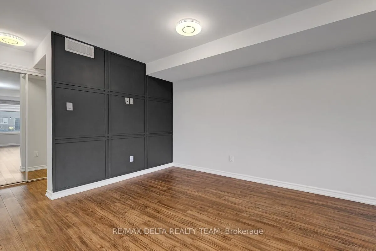 Photo 9 of Unit 11, 716 Kizis Private, Ottawa, CFB Rockcliffe and Area — HOMEH