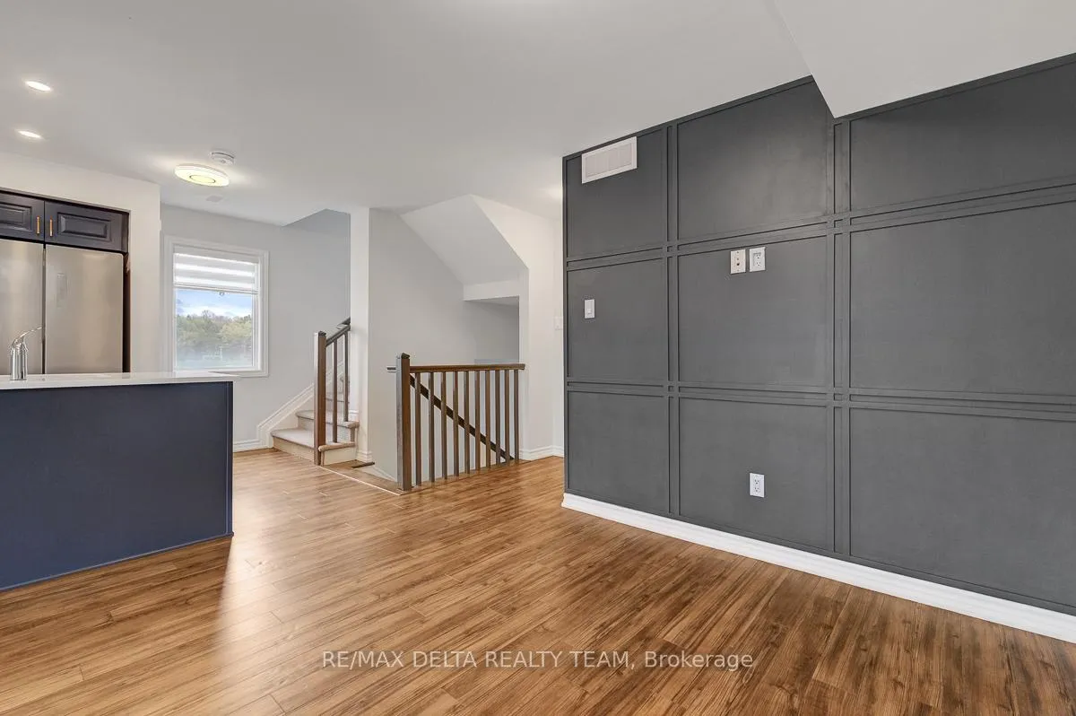 Photo 10 of Unit 11, 716 Kizis Private, Ottawa, CFB Rockcliffe and Area — HOMEH