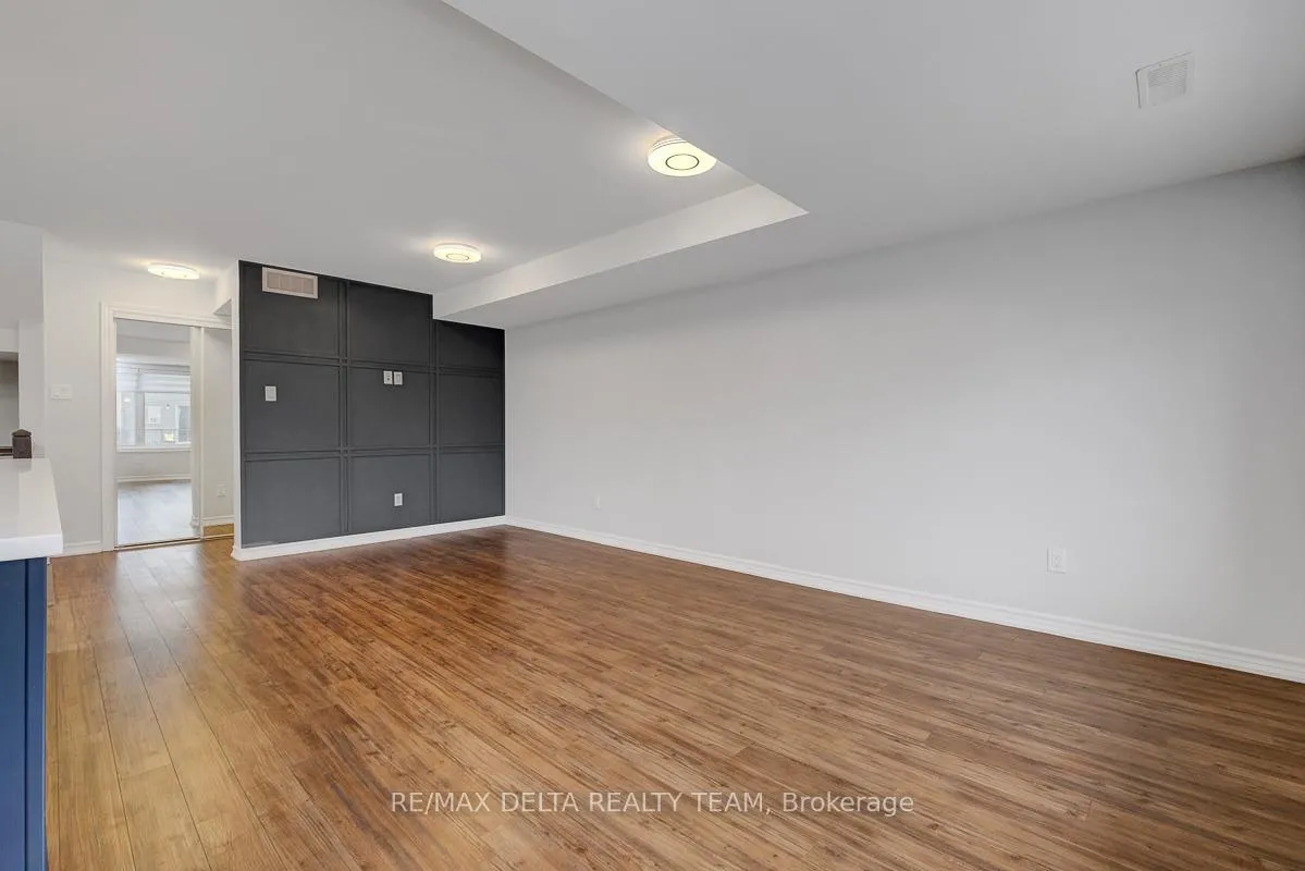 Photo 14 of Unit 11, 716 Kizis Private, Ottawa, CFB Rockcliffe and Area — HOMEH