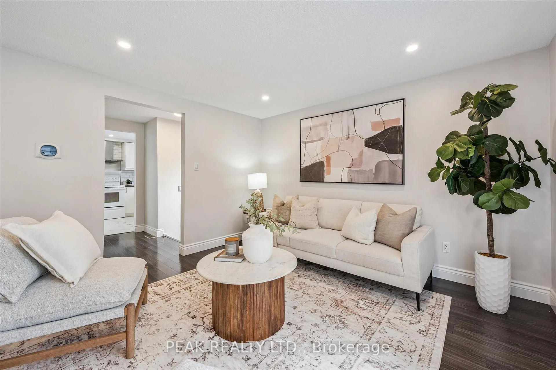 Photo 4 of Unit B, 694 Highpoint Avenue, Waterloo — HOMEH