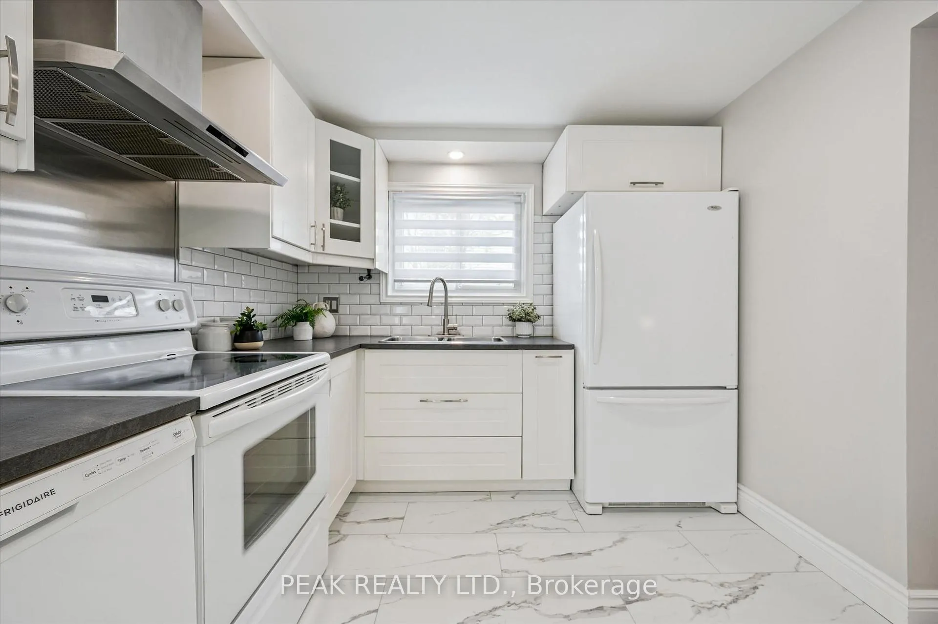 Photo 8 of Unit B, 694 Highpoint Avenue, Waterloo — HOMEH