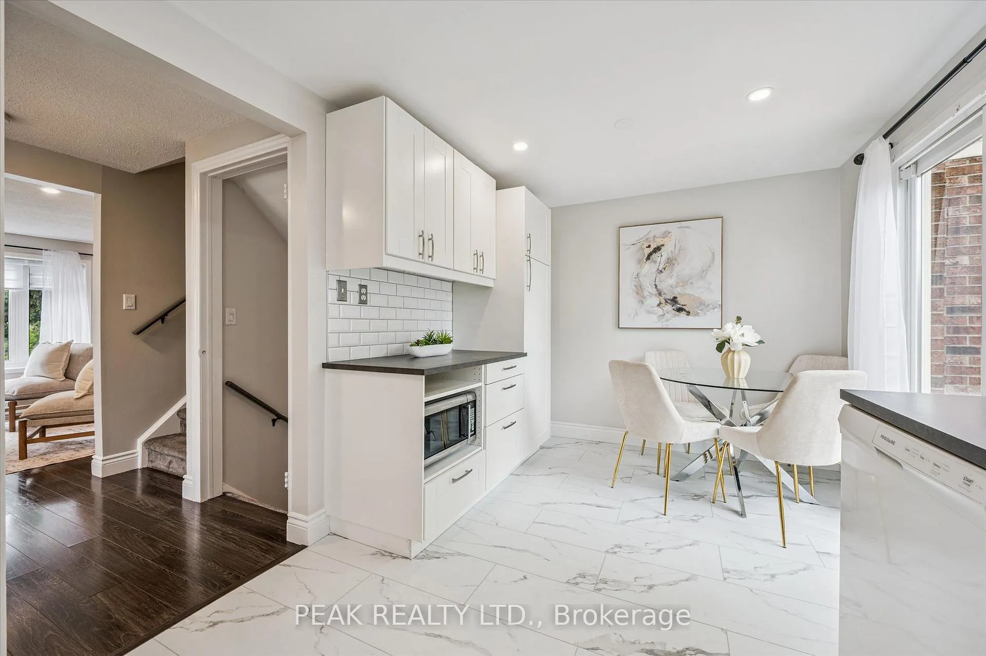 Photo 10 of Unit B, 694 Highpoint Avenue, Waterloo — HOMEH